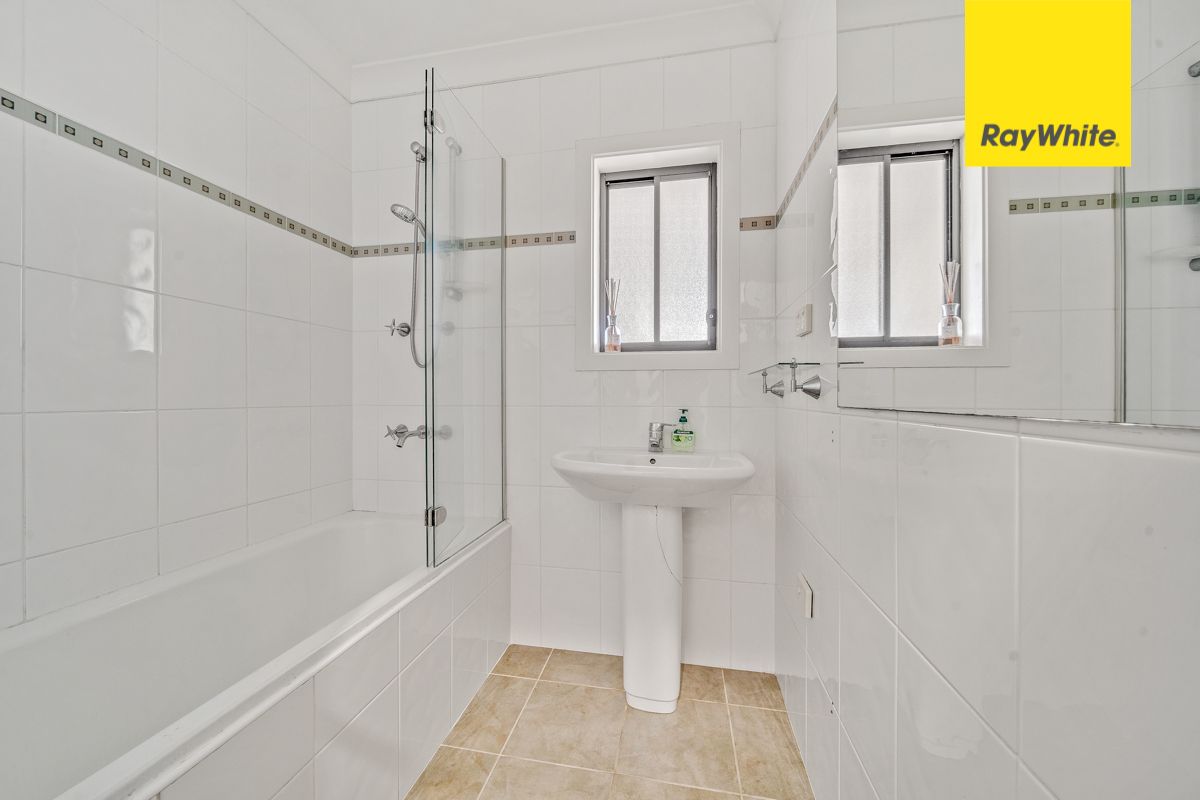 8 Grevillea Street — photo 9 of 12