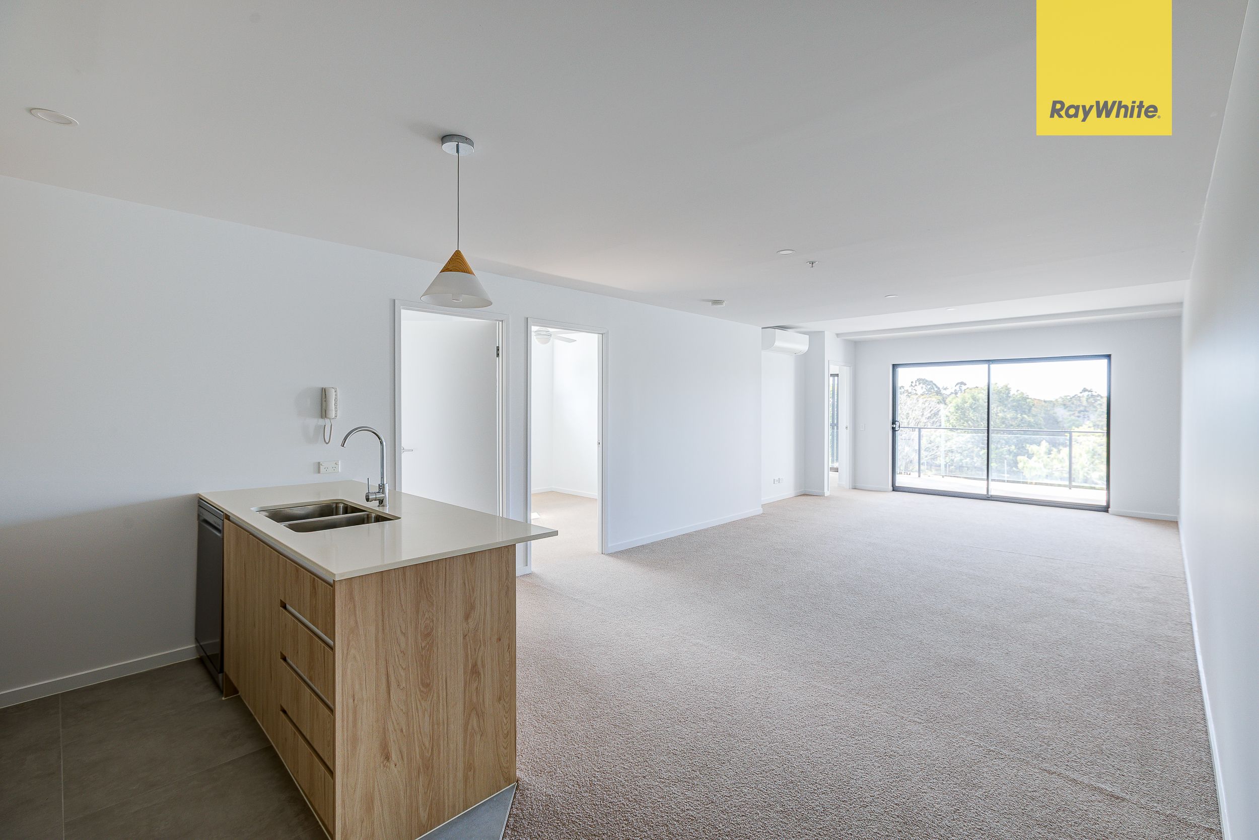 123/6 Beverley Avenue — photo 4 of 12