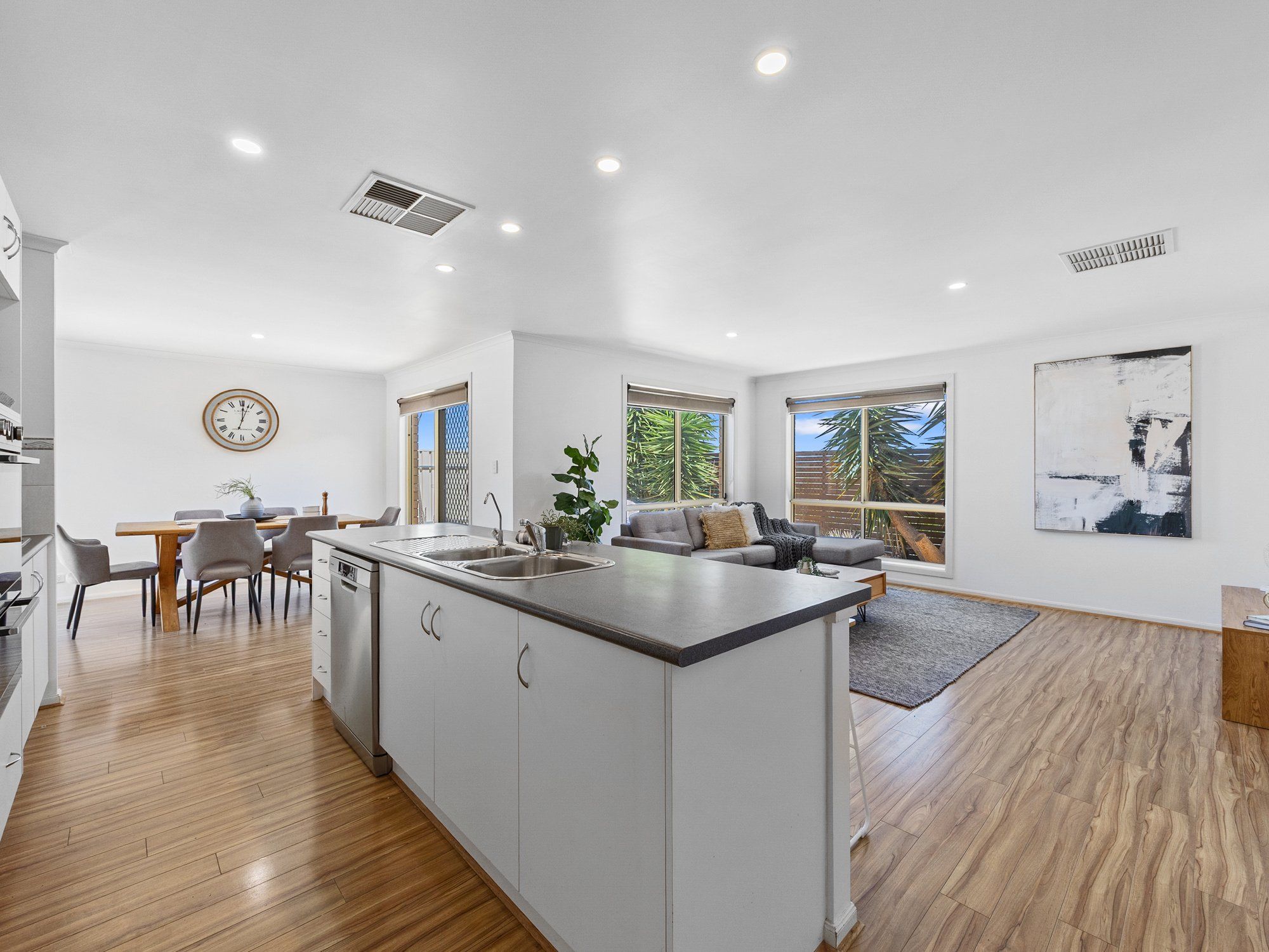 10 Mornington Place — photo 6 of 18