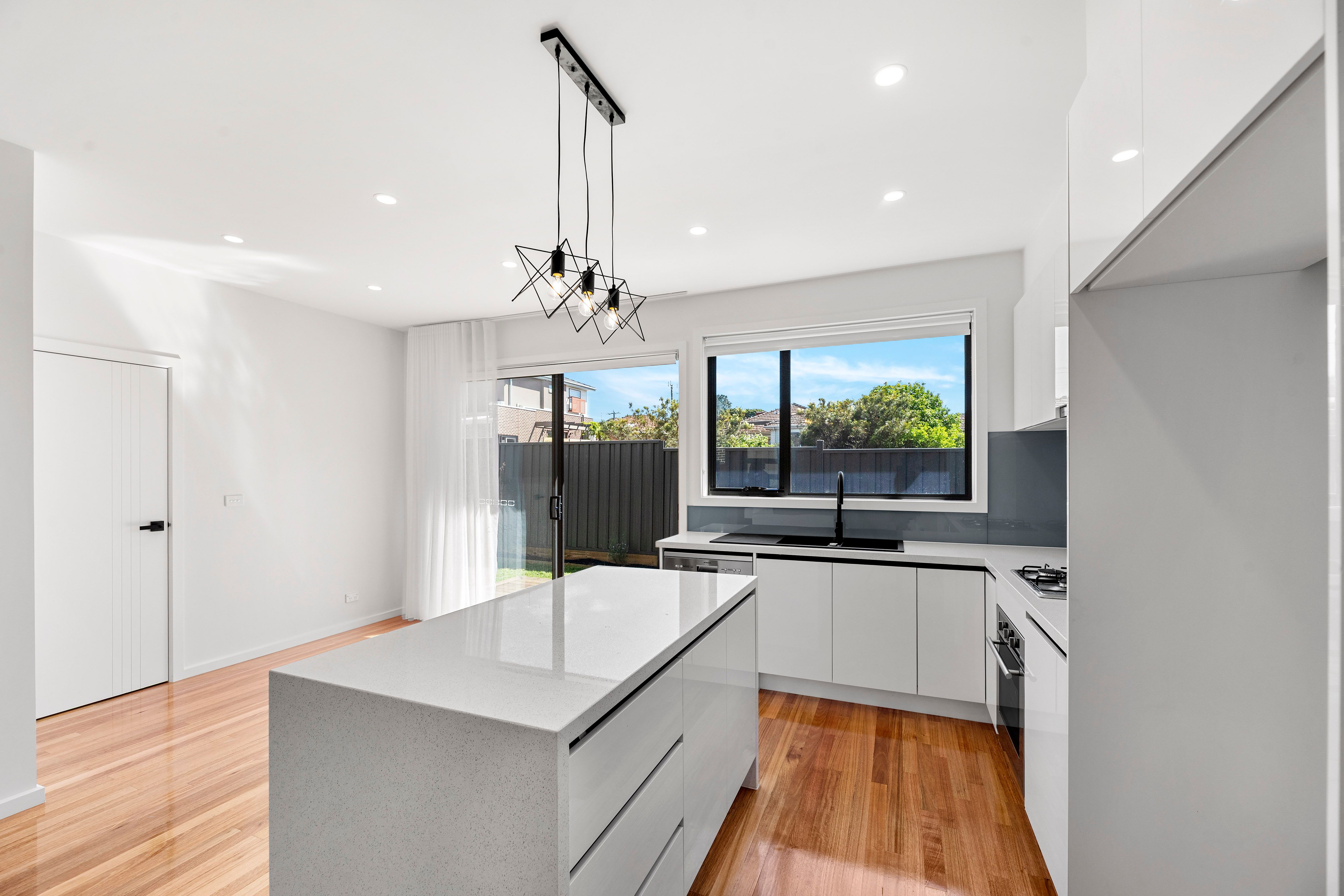 2/114 Porter Road — photo 3 of 6