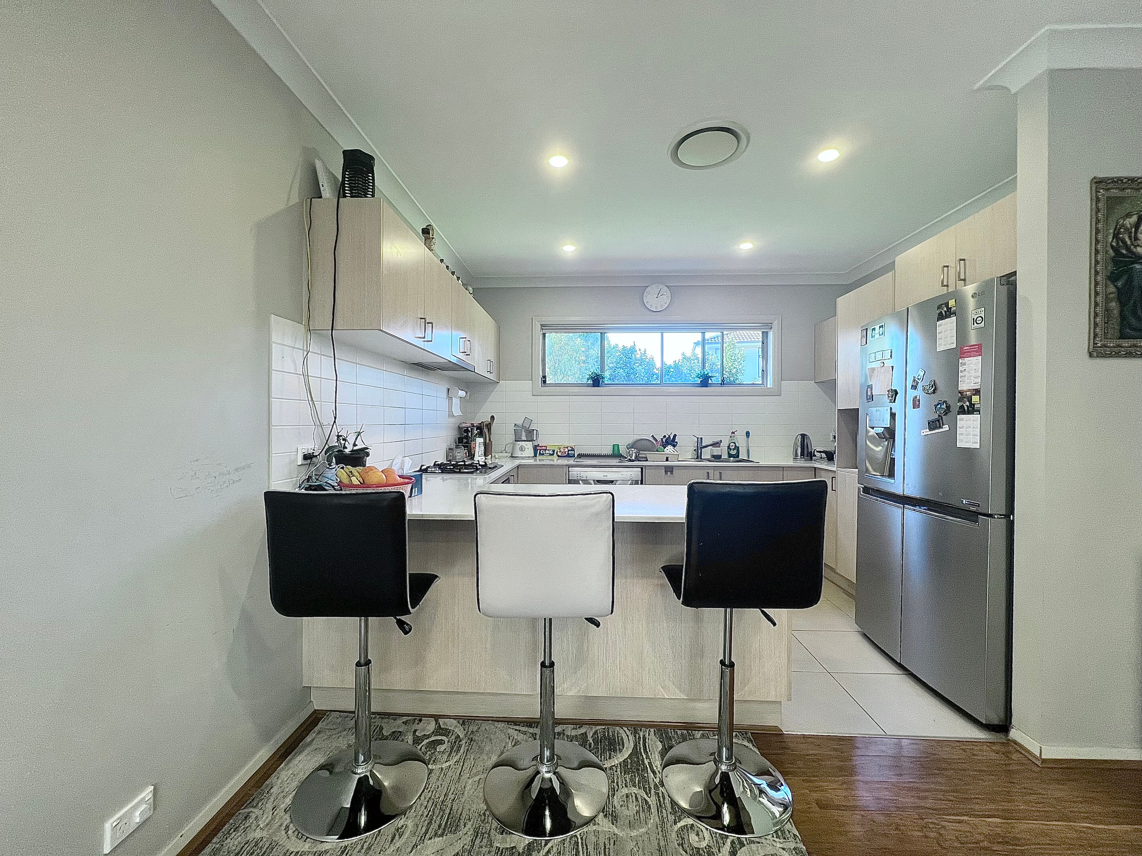 11 Grenada Road, Glenfield, NSW 2167