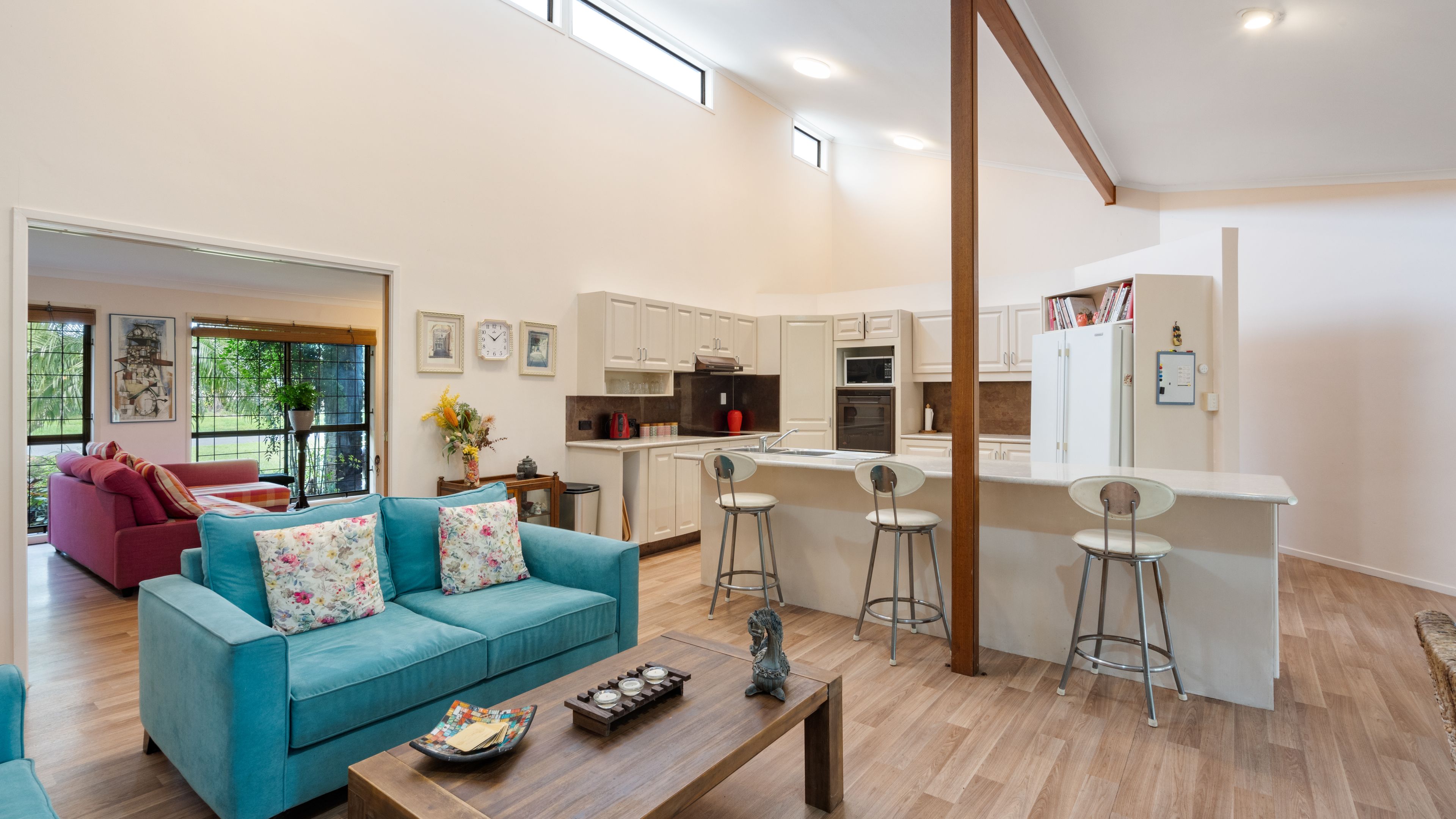 6 Doveton Crescent, Mount Warren Park, QLD 4207