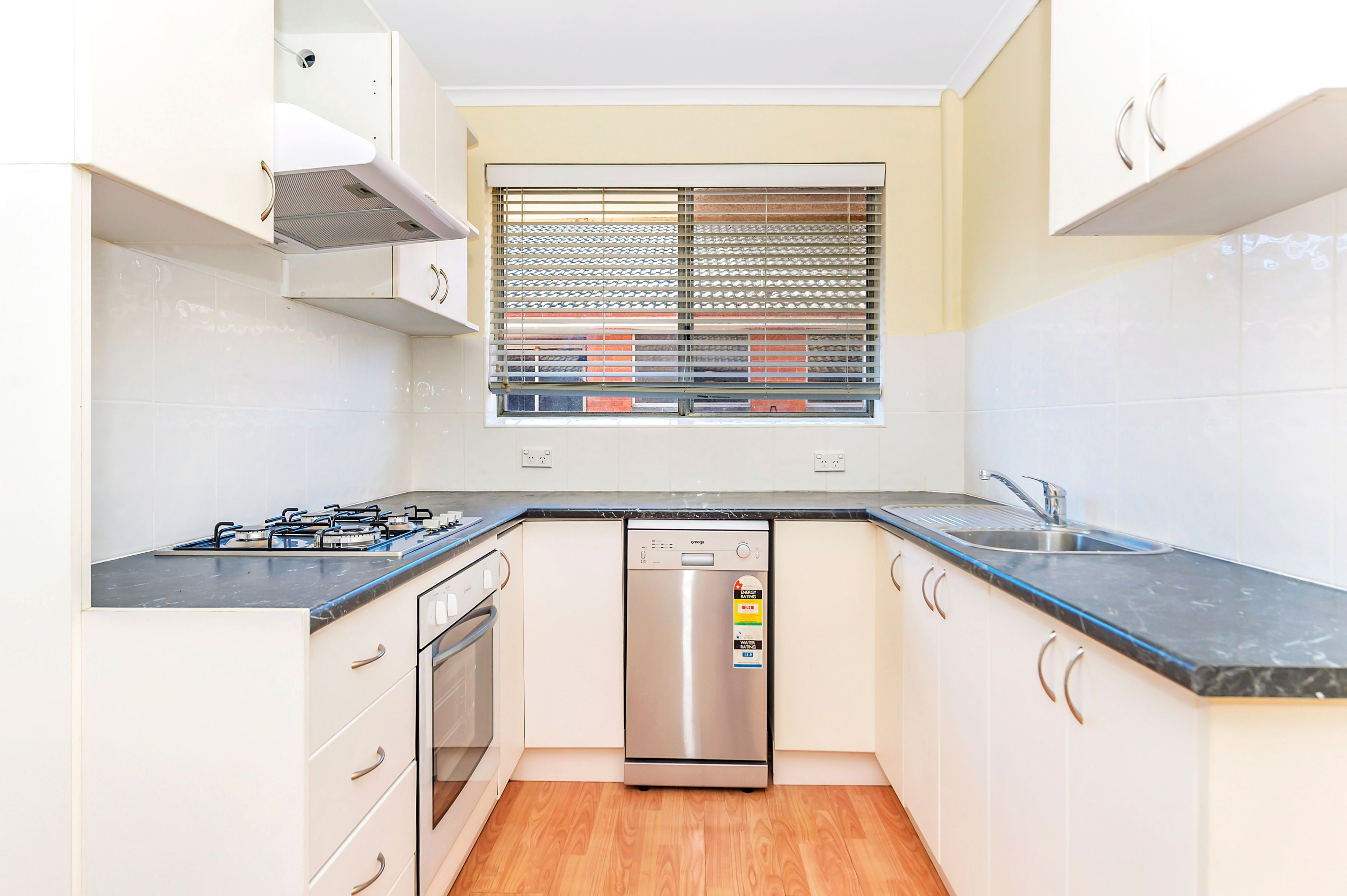 12/56-58 Trinculo Place, Queanbeyan, NSW 2620