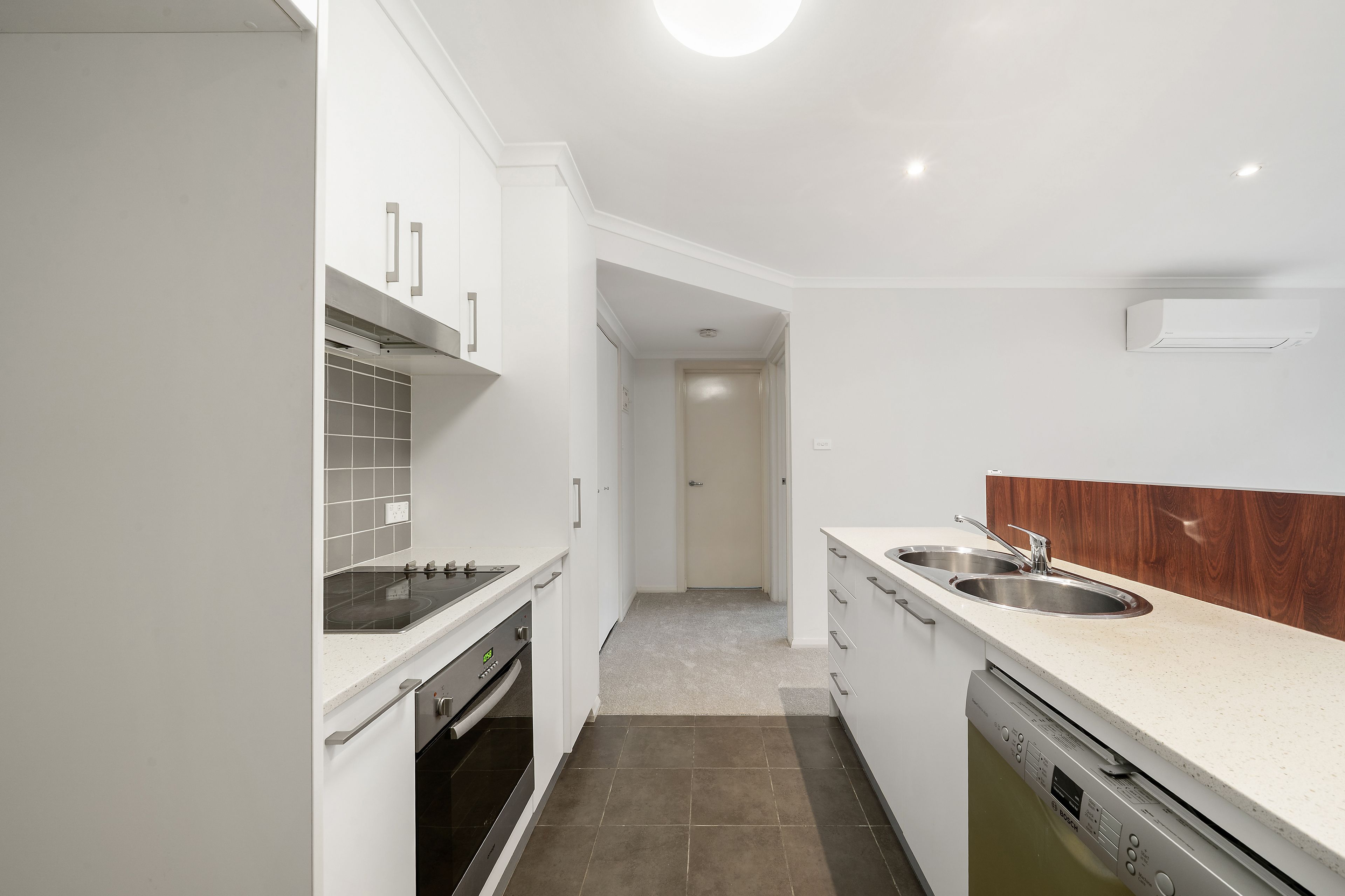 17/114 Athllon Drive — photo 5 of 14
