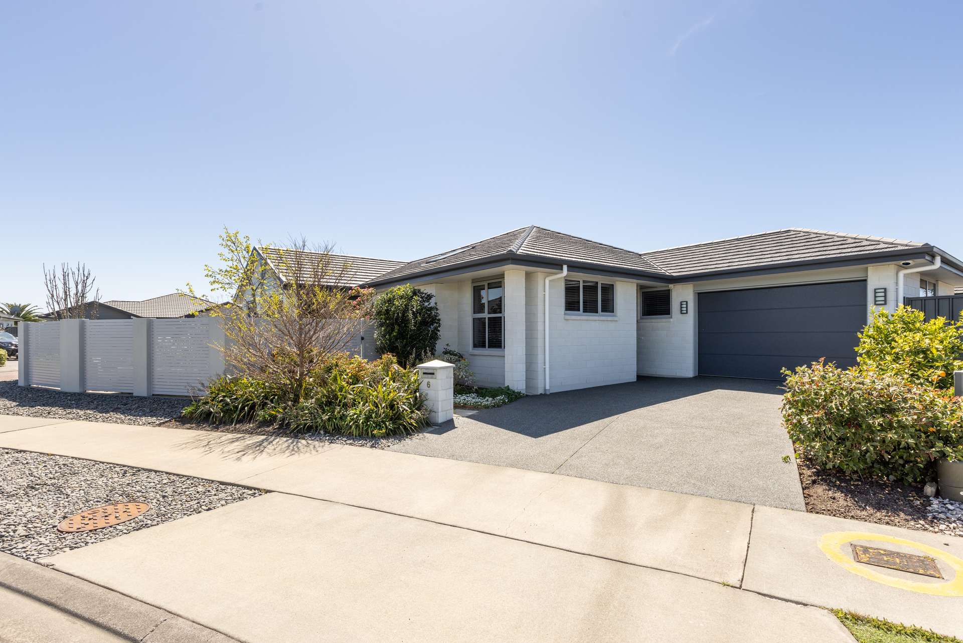 6 Rakaia Way photo 2