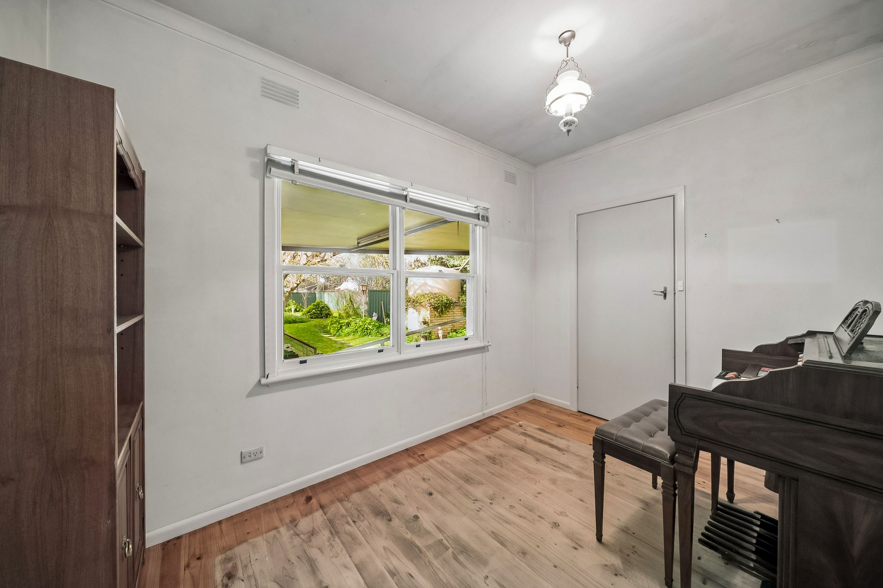 7 Pearce Street — photo 9 of 16