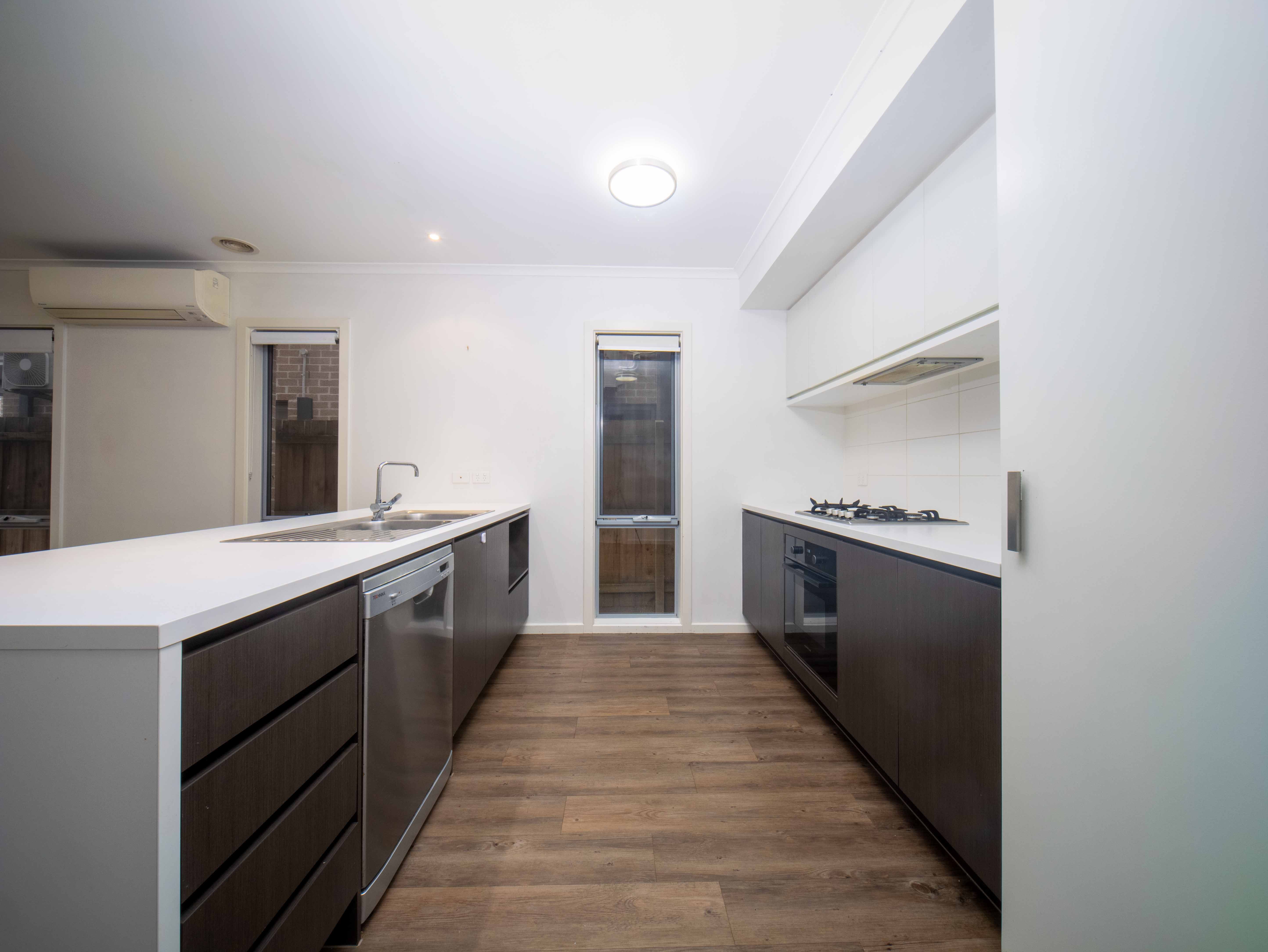 19 Valley Park Boulevard, Westmeadows, VIC 3049