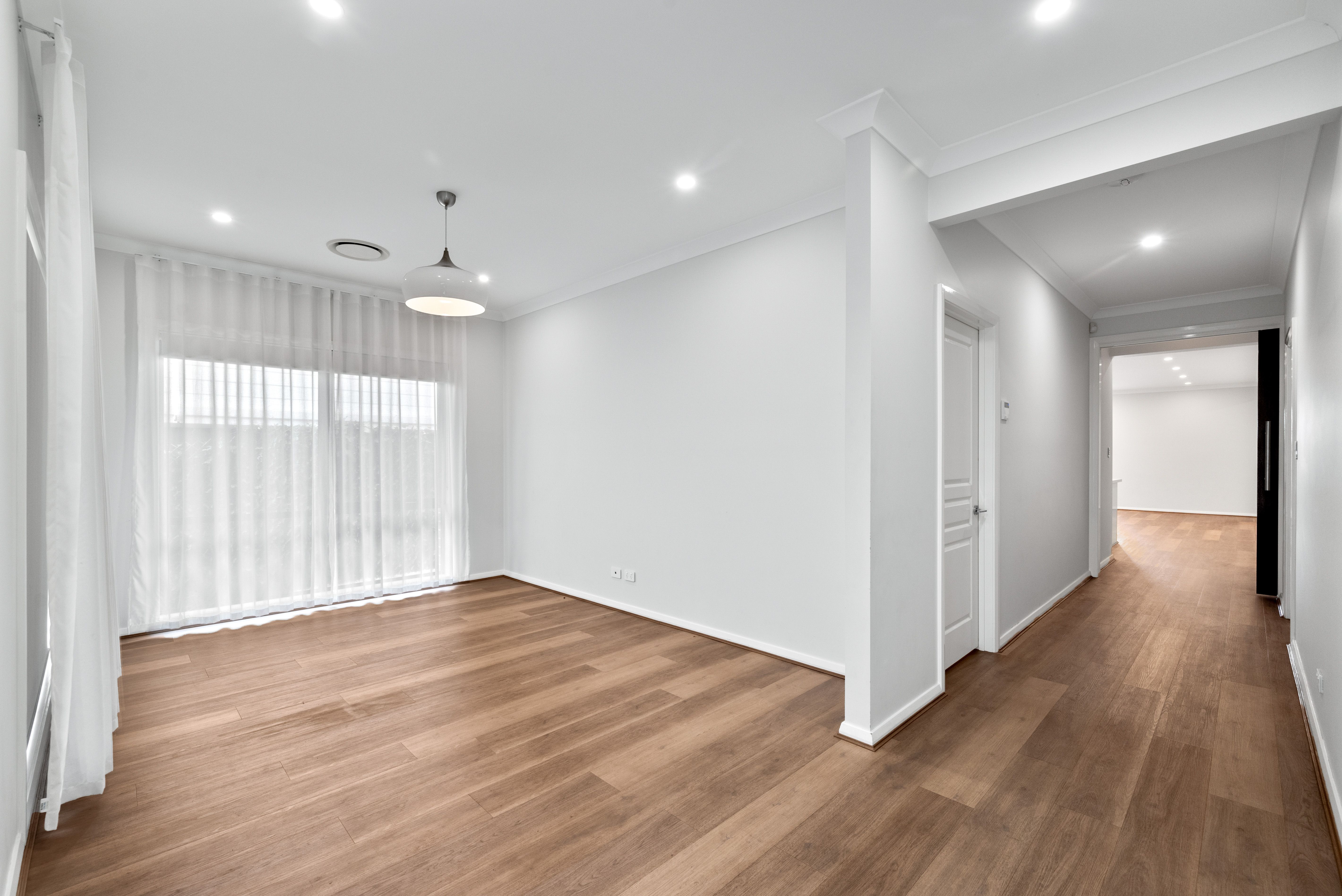 62 Mulholland Avenue, Campbelltown, NSW 2560