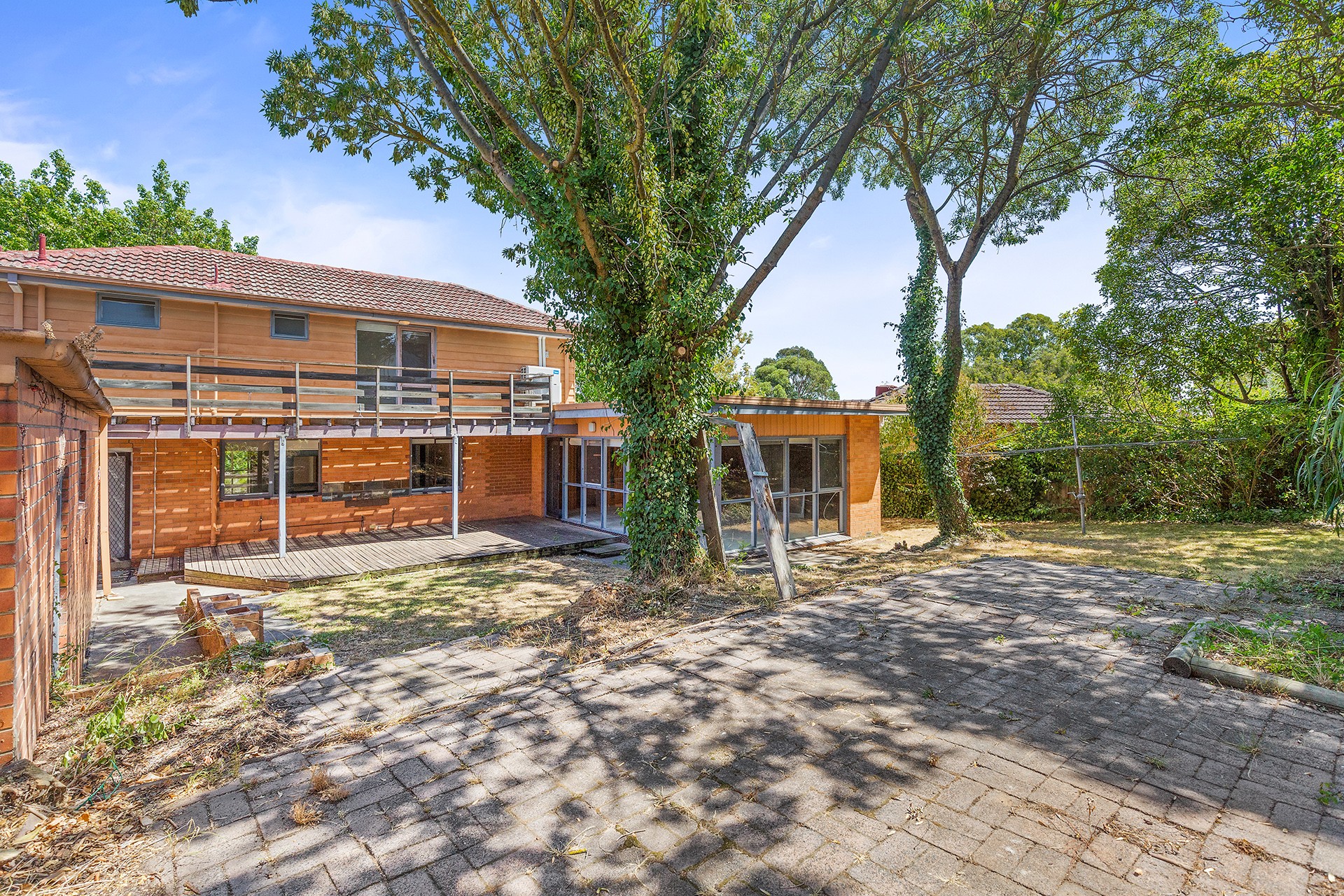 4 Rees Street, Burwood, VIC 3125