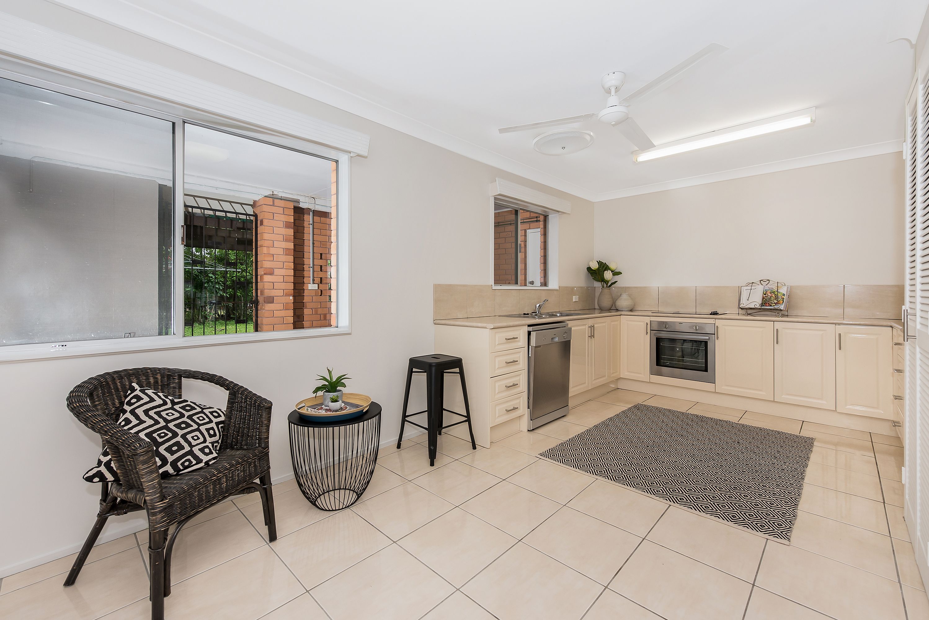 29 Pine Street, Kirwan, QLD 4817