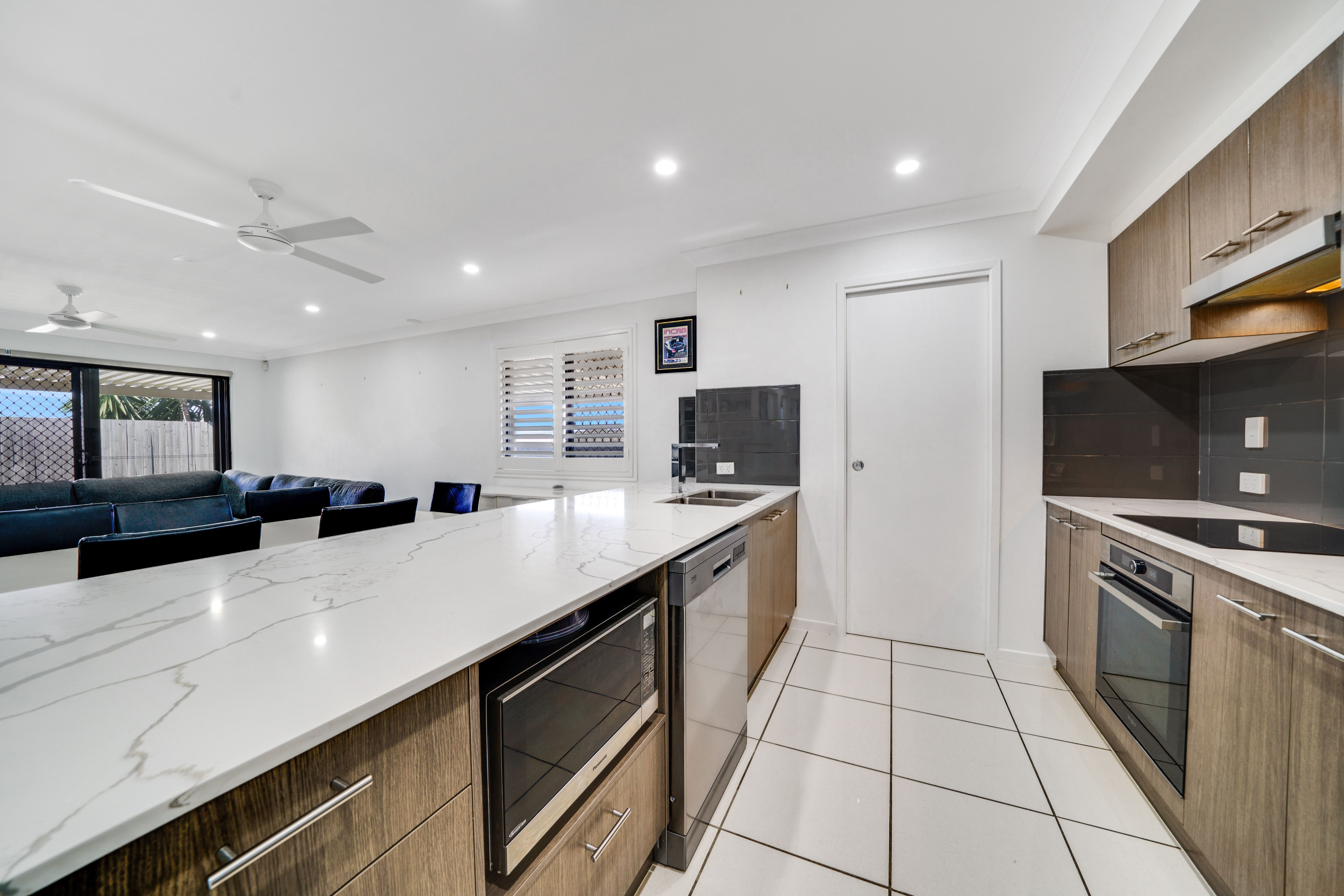 66 Ridgevale Boulevard, Holmview, QLD 4207