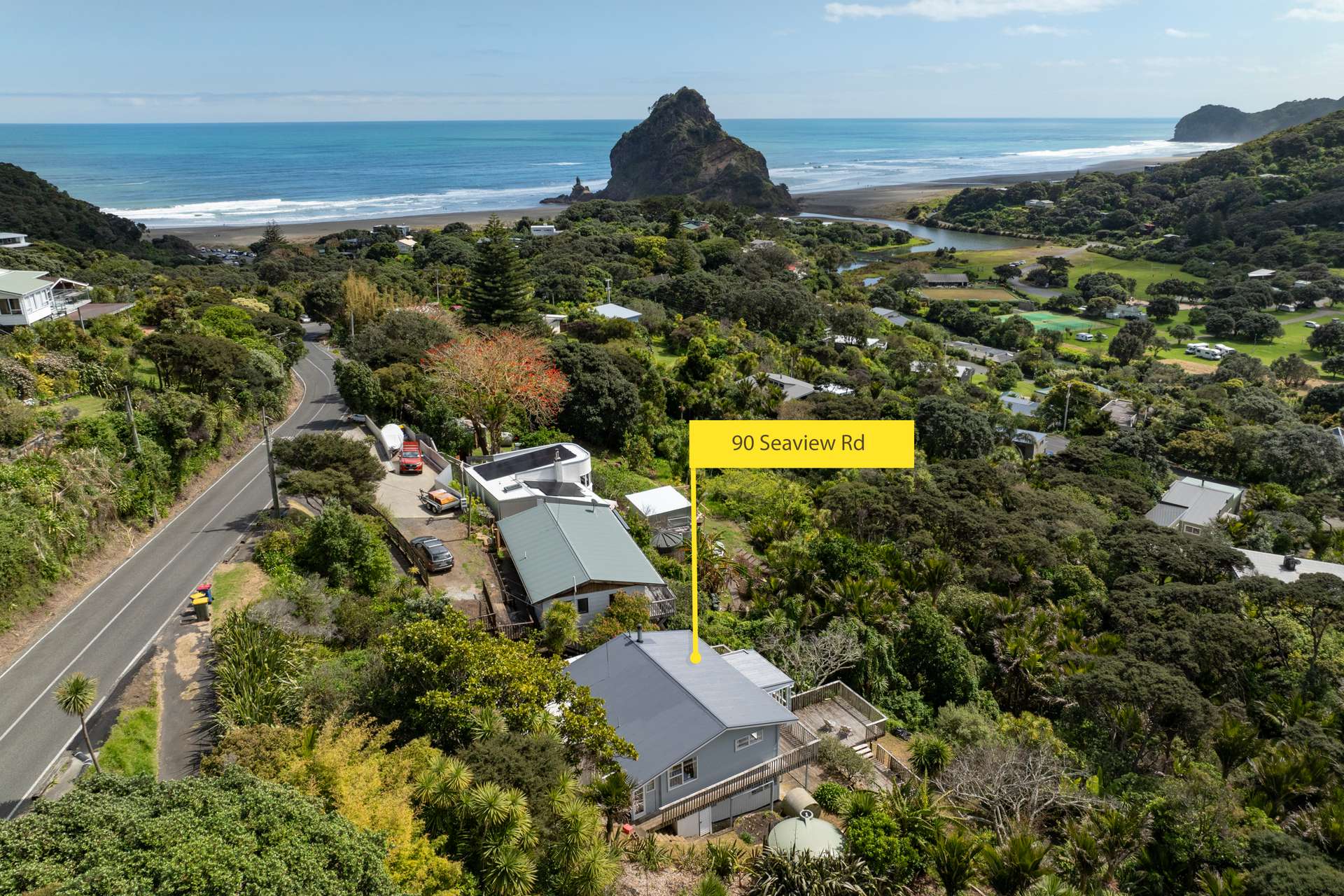 90 Seaview Road photo 29