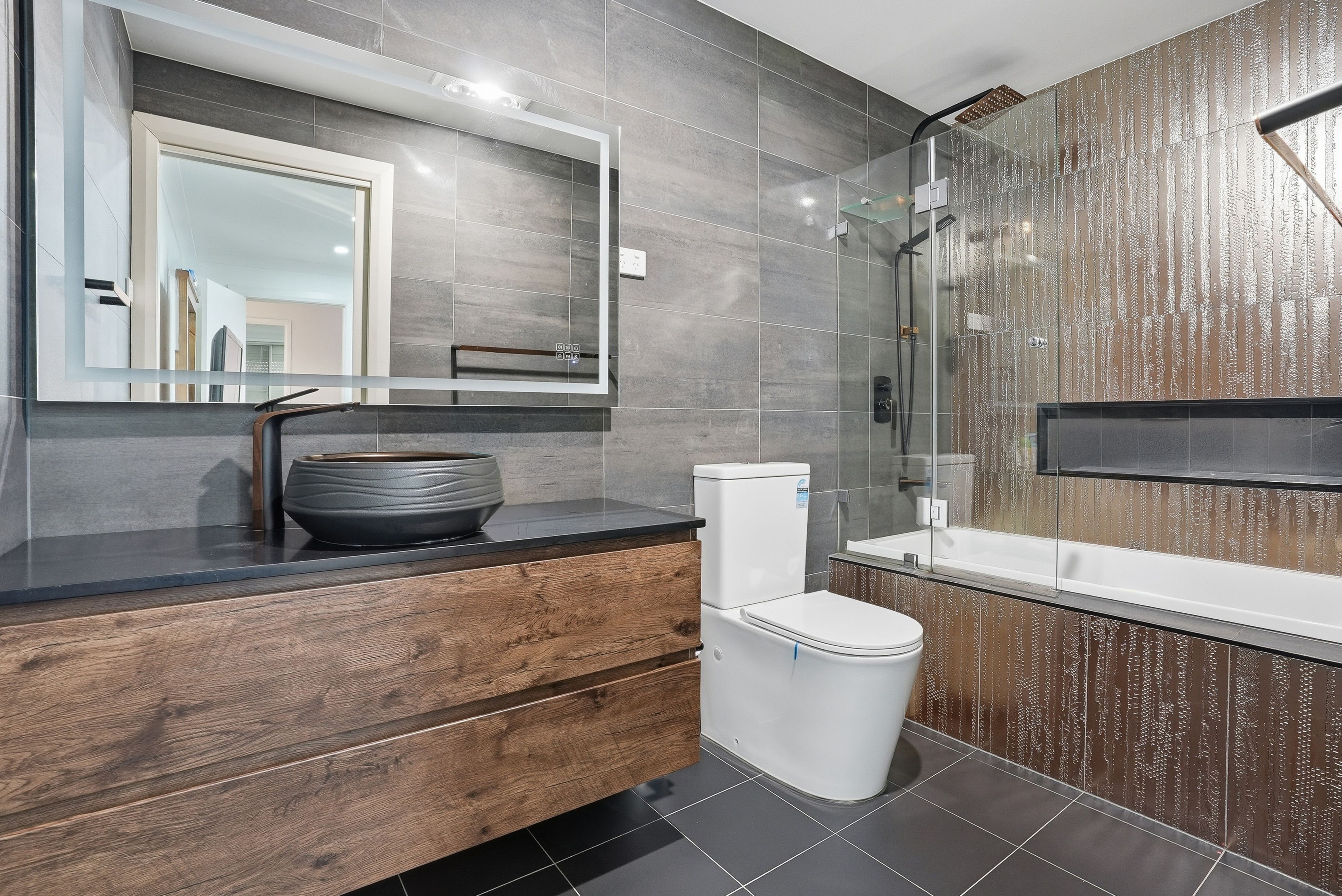 37 Glennie Street — photo 6 of 14