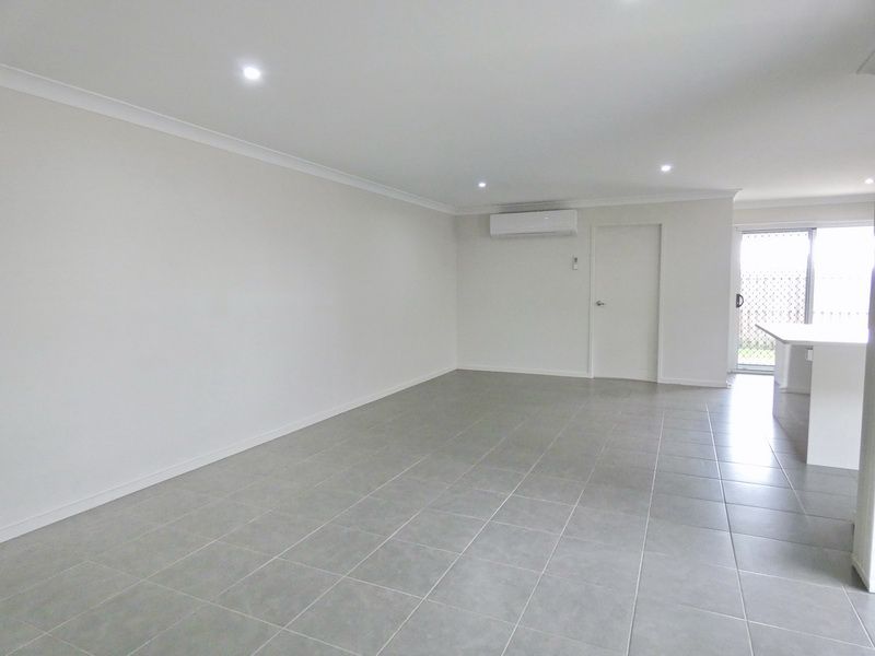 8/3-5 Pine Grove Drive, Crestmead, QLD 4132