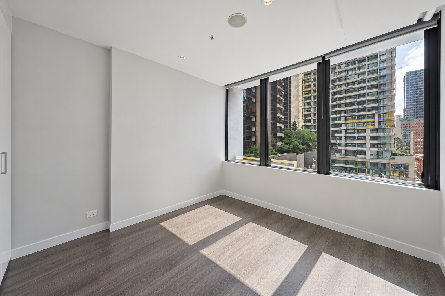 810/220 Spencer Street — photo 5 of 14