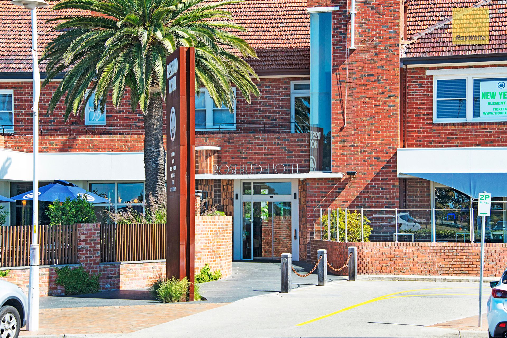 8 Carcoola Court — photo 8 of 9