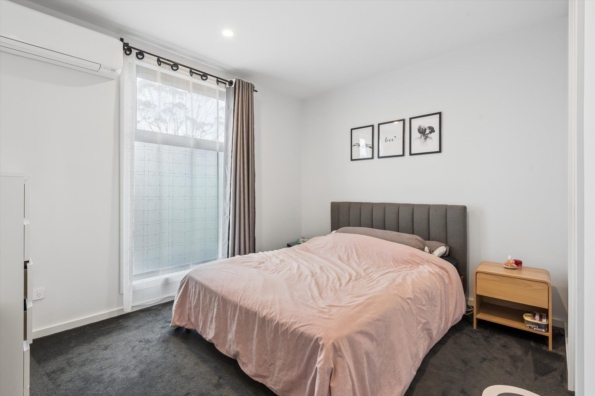 1D Lydford Road — photo 3 of 6