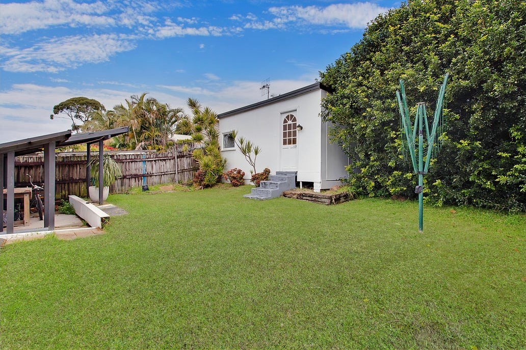 79 Gondola Road, North Narrabeen, NSW 2101