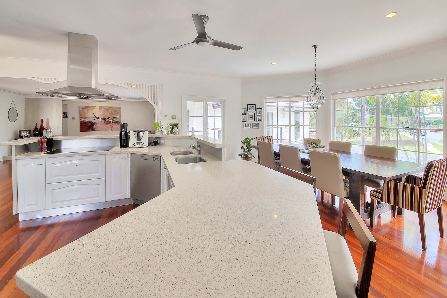 37 Coonara Street, Holland Park, QLD 4121