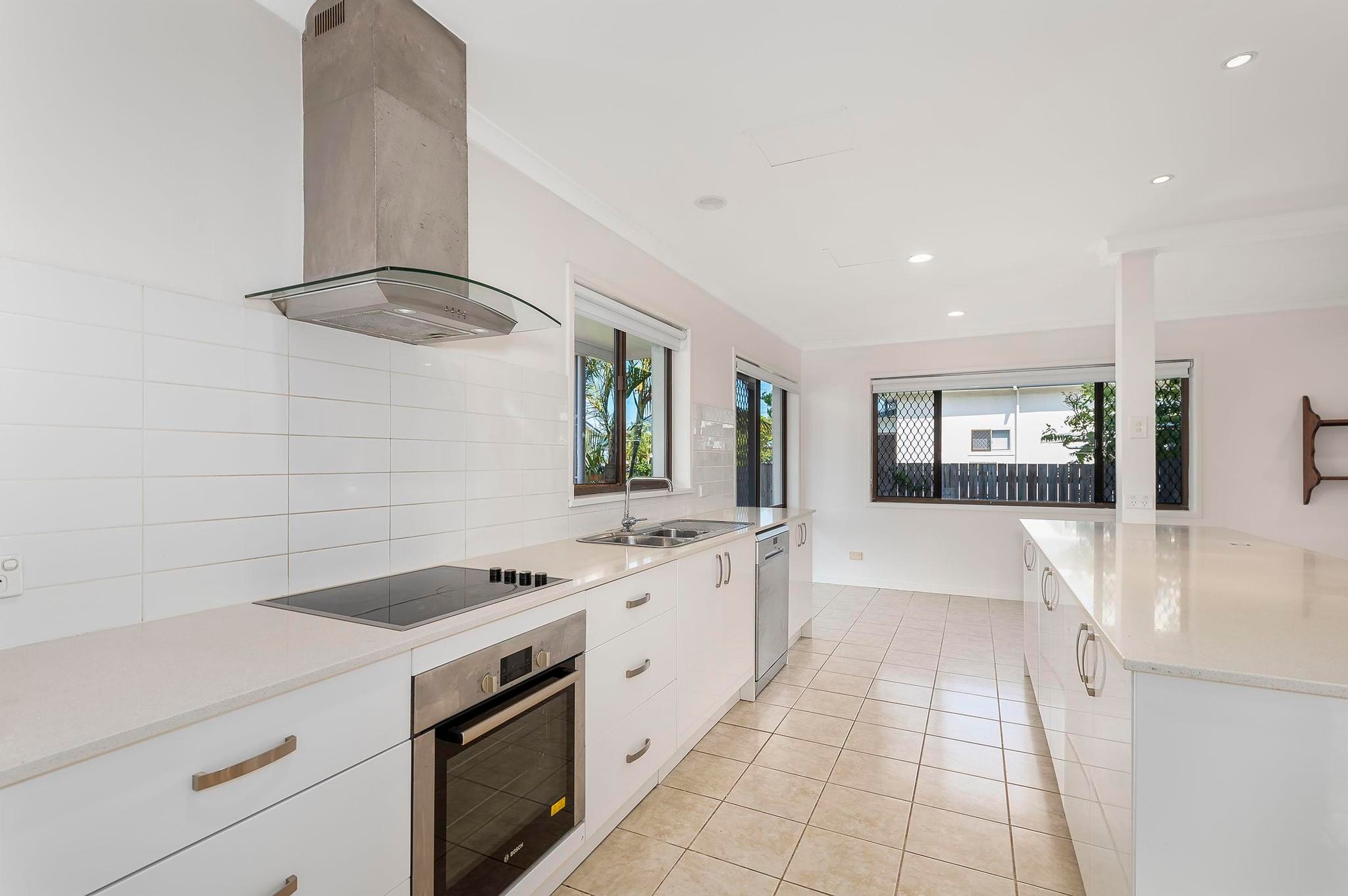 113 Johnston Street, Southport, QLD 4215