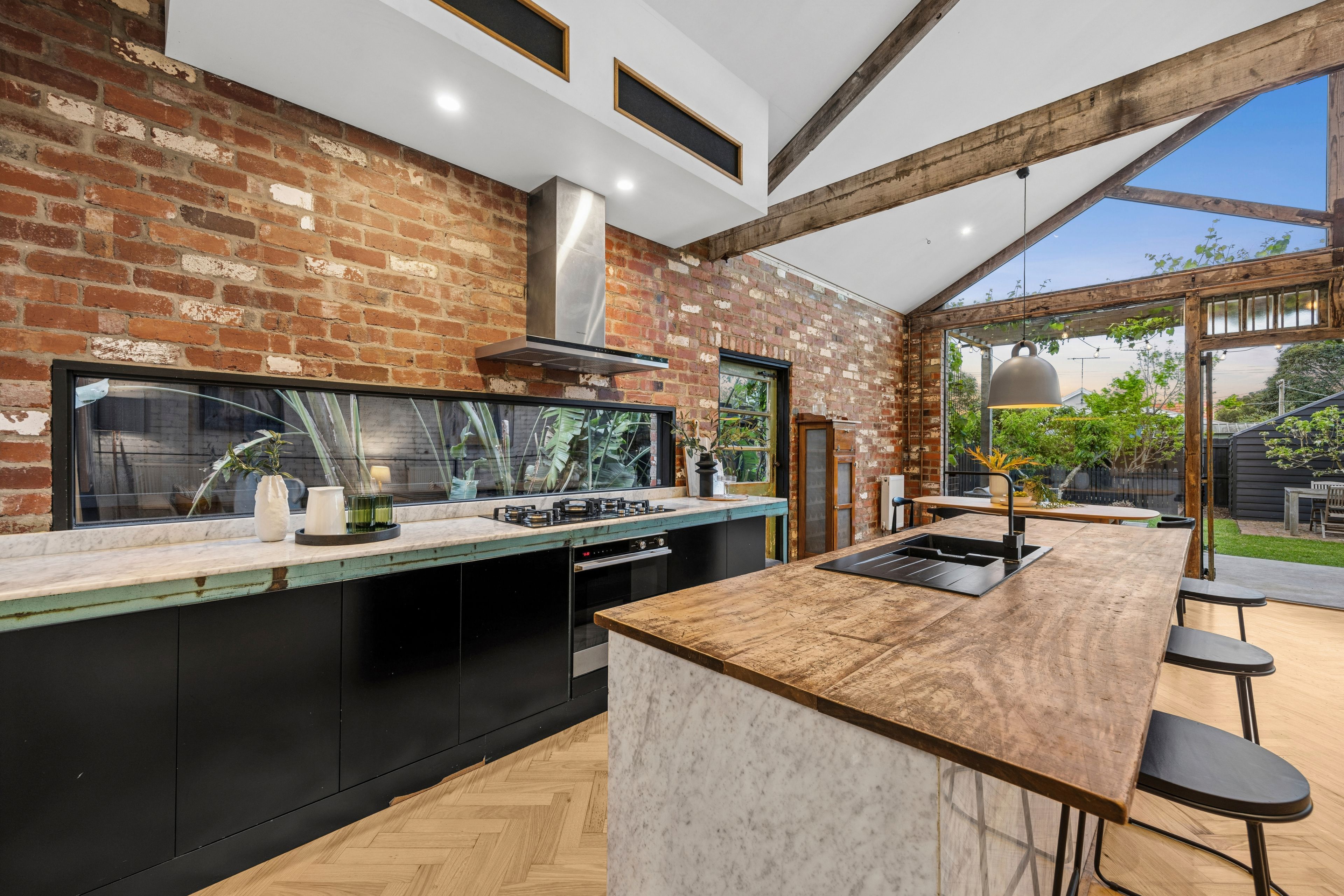 23 Margaret Street — photo 10 of 15