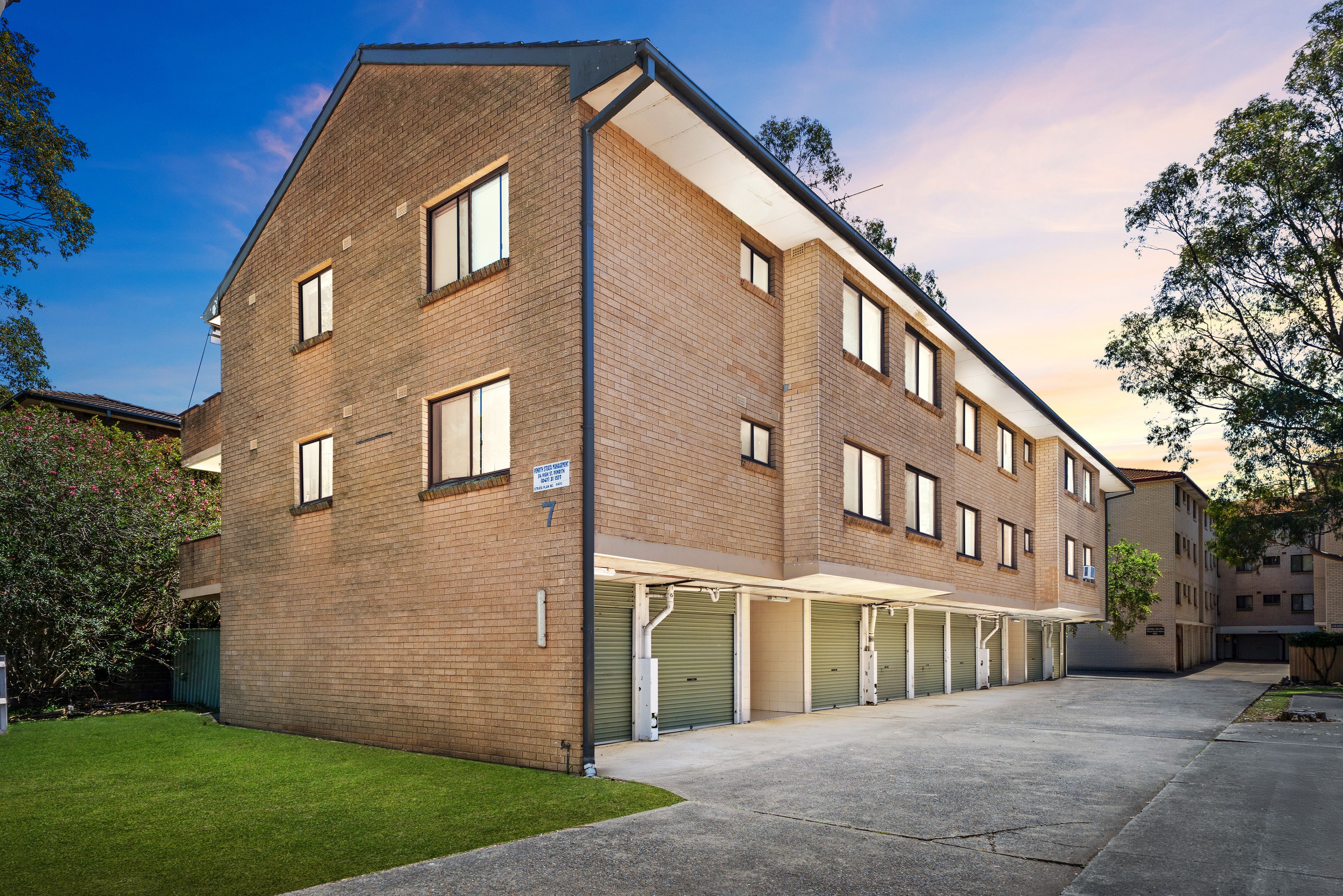 7 Santley Crescent, Kingswood NSW 2747