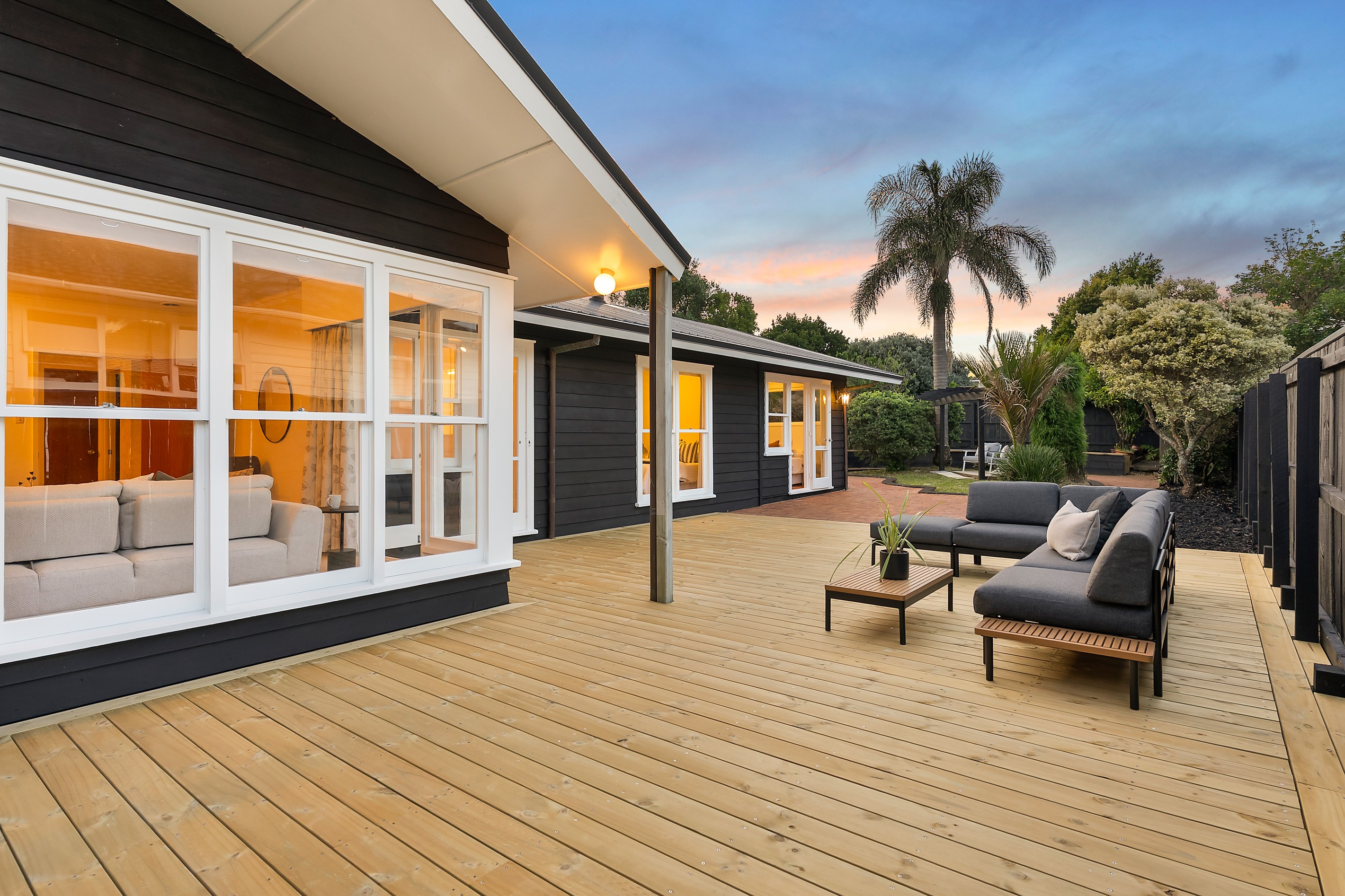 9 Tudward Glade, Hillcrest, North Shore City