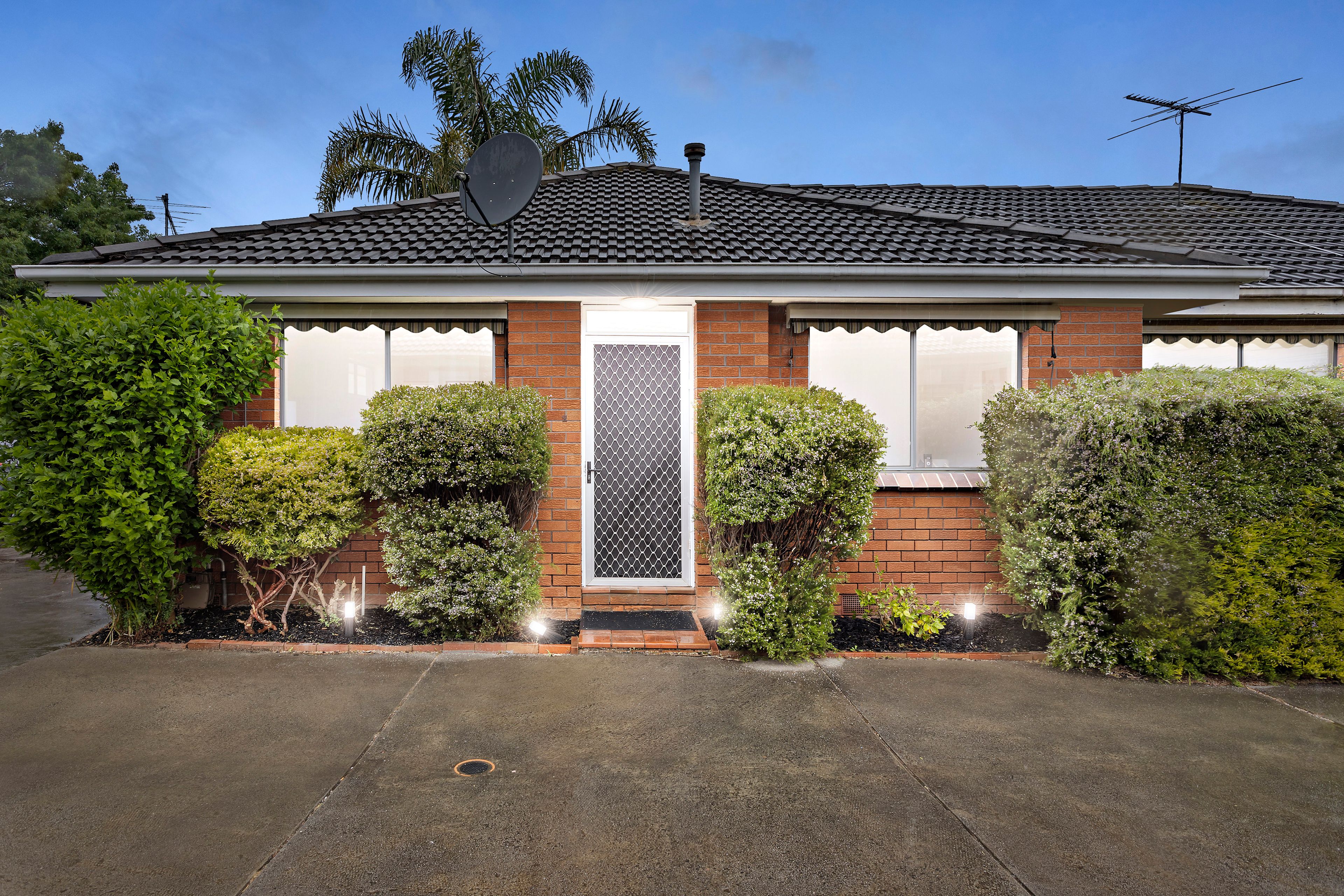 6 Normanby Street, Hughesdale VIC 3166