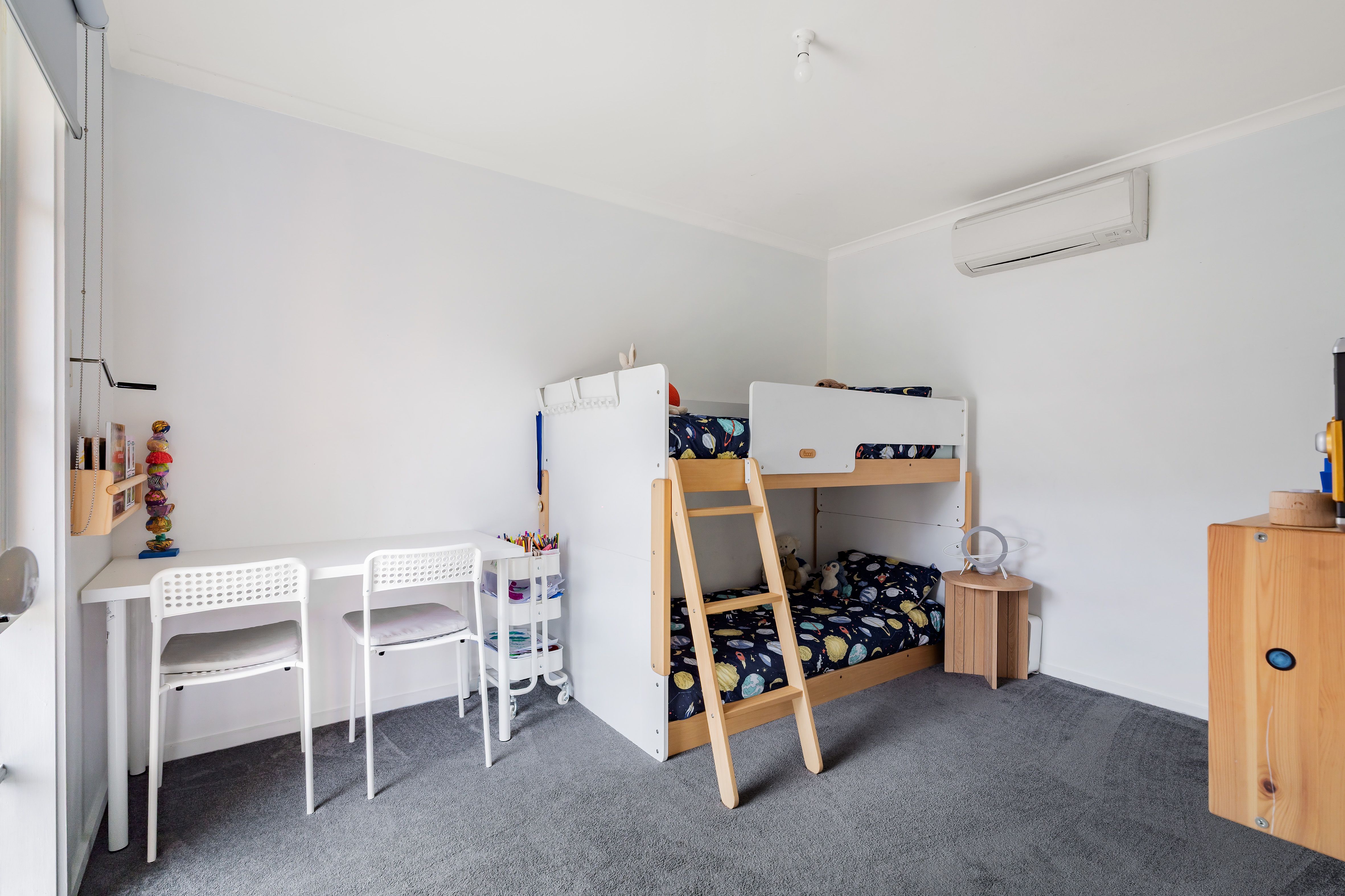 2/1 Rayhur Street — photo 7 of 10
