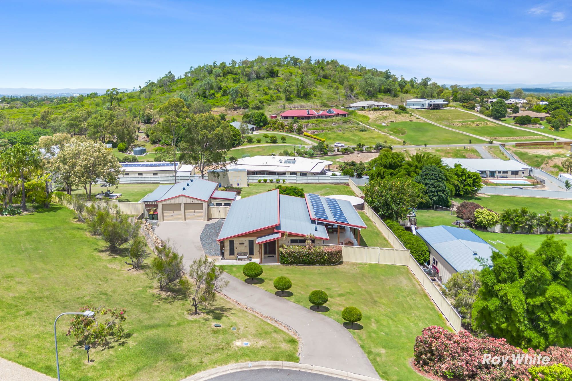8 Samuel Place, Rockyview QLD 4701