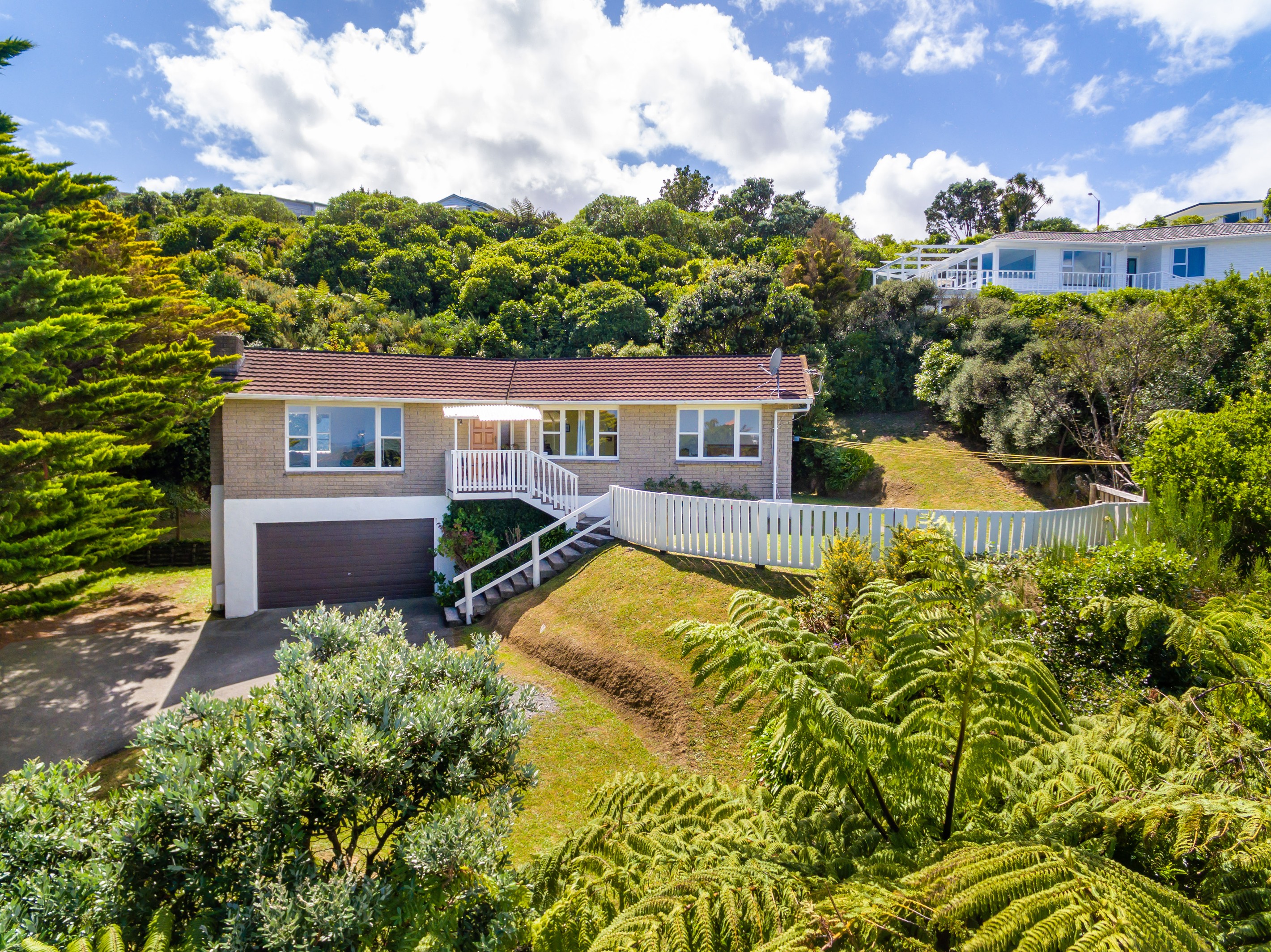 93 Dowse Drive, Maungaraki, Lower Hutt City