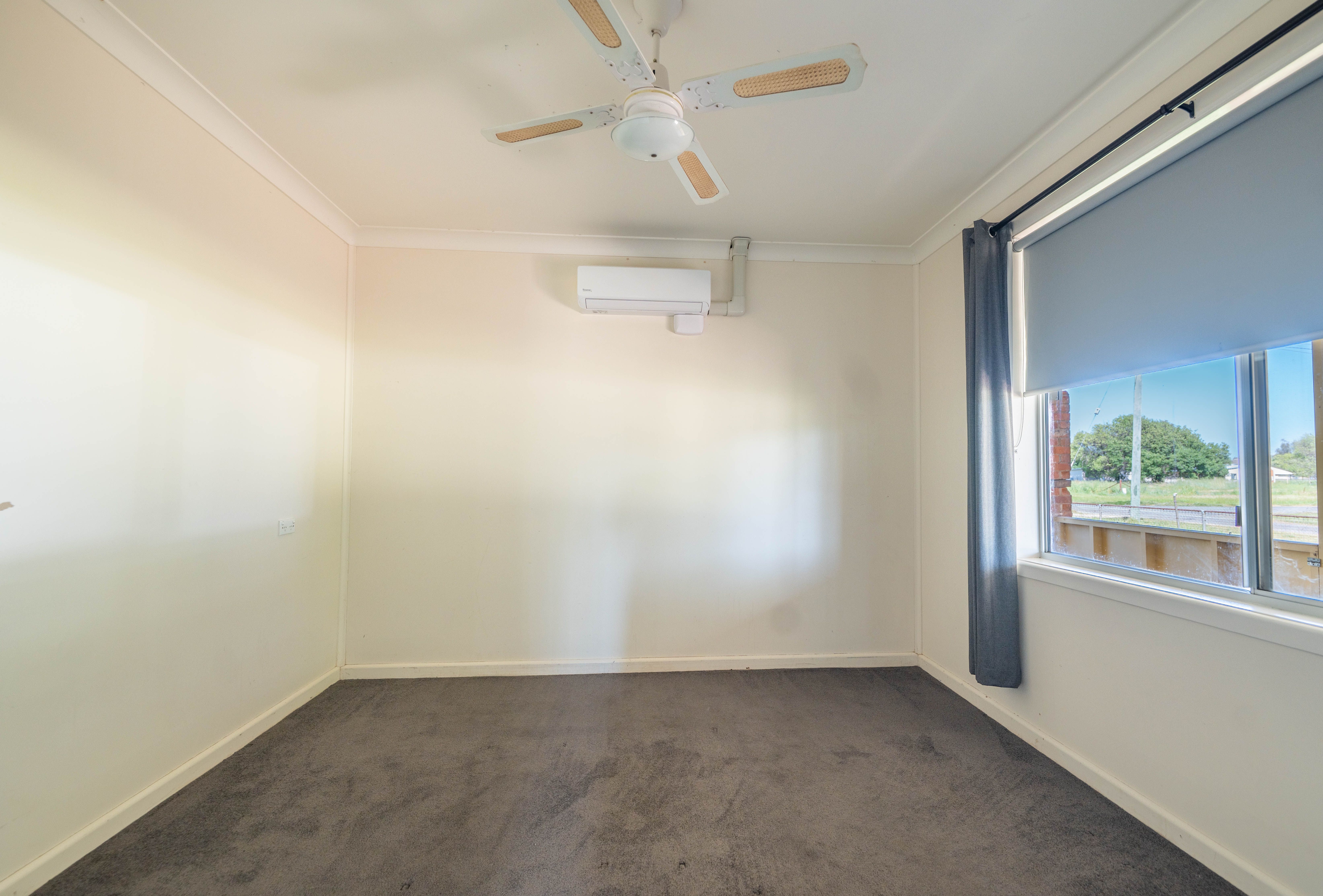46 Ooma Street — photo 9 of 14