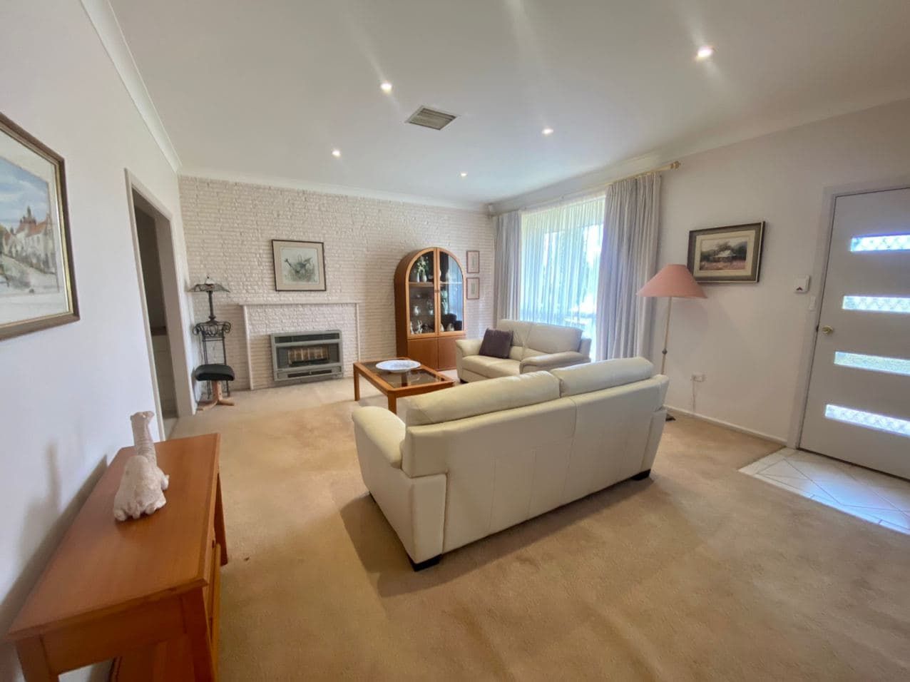 11 Downes Crescent, Parkes, NSW 2870