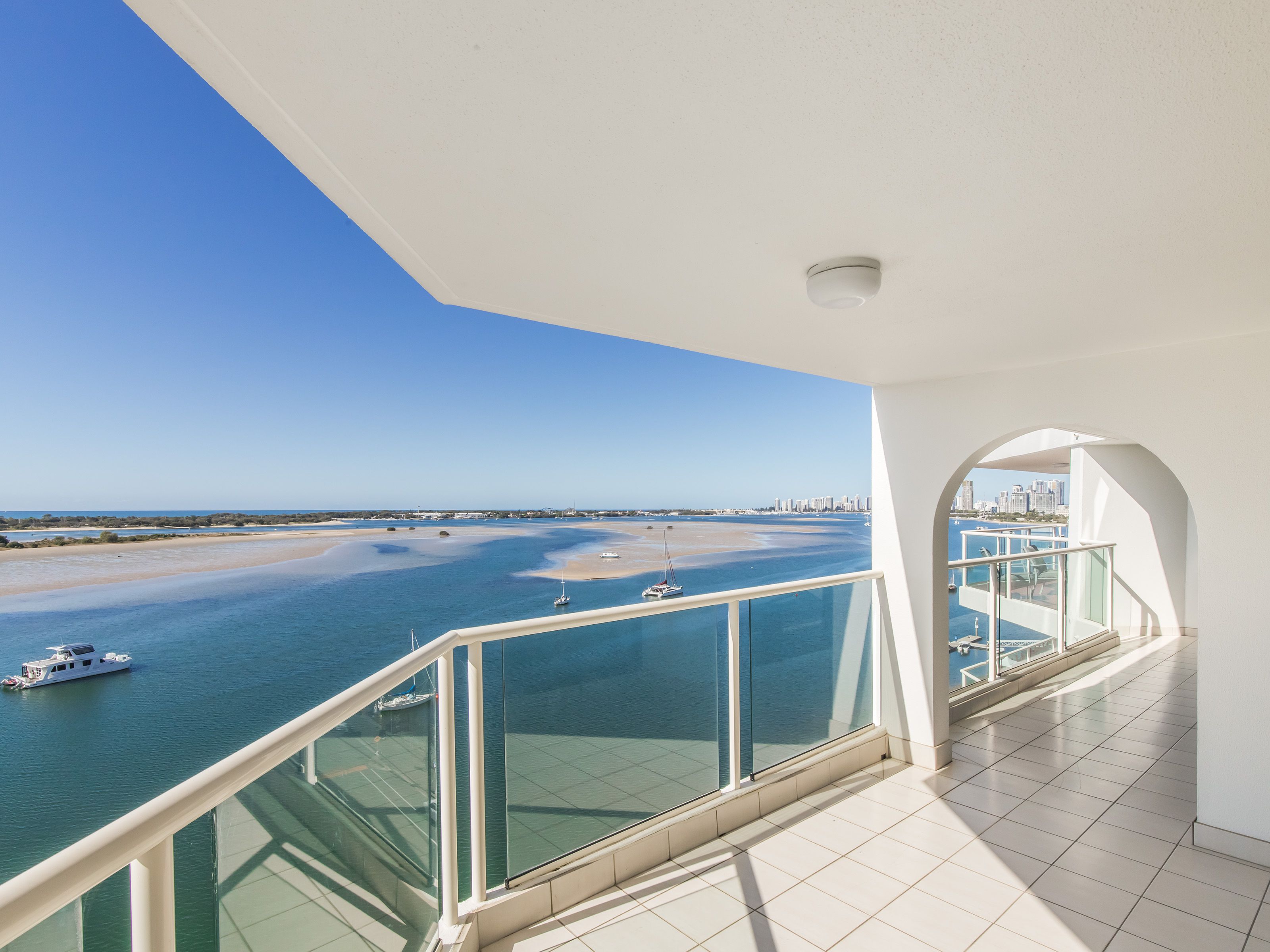 318 Marine Parade, Labrador QLD 4215