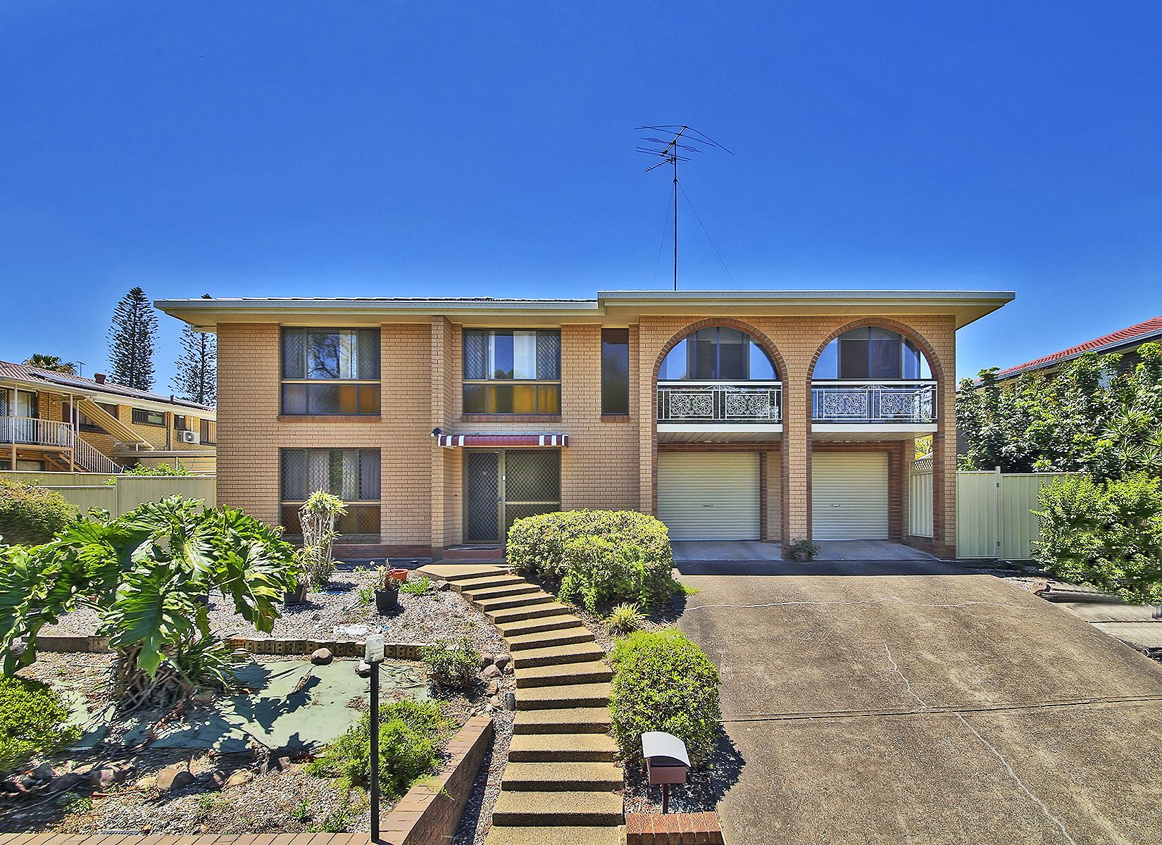 33 Freesia Street, Macgregor, QLD 4109