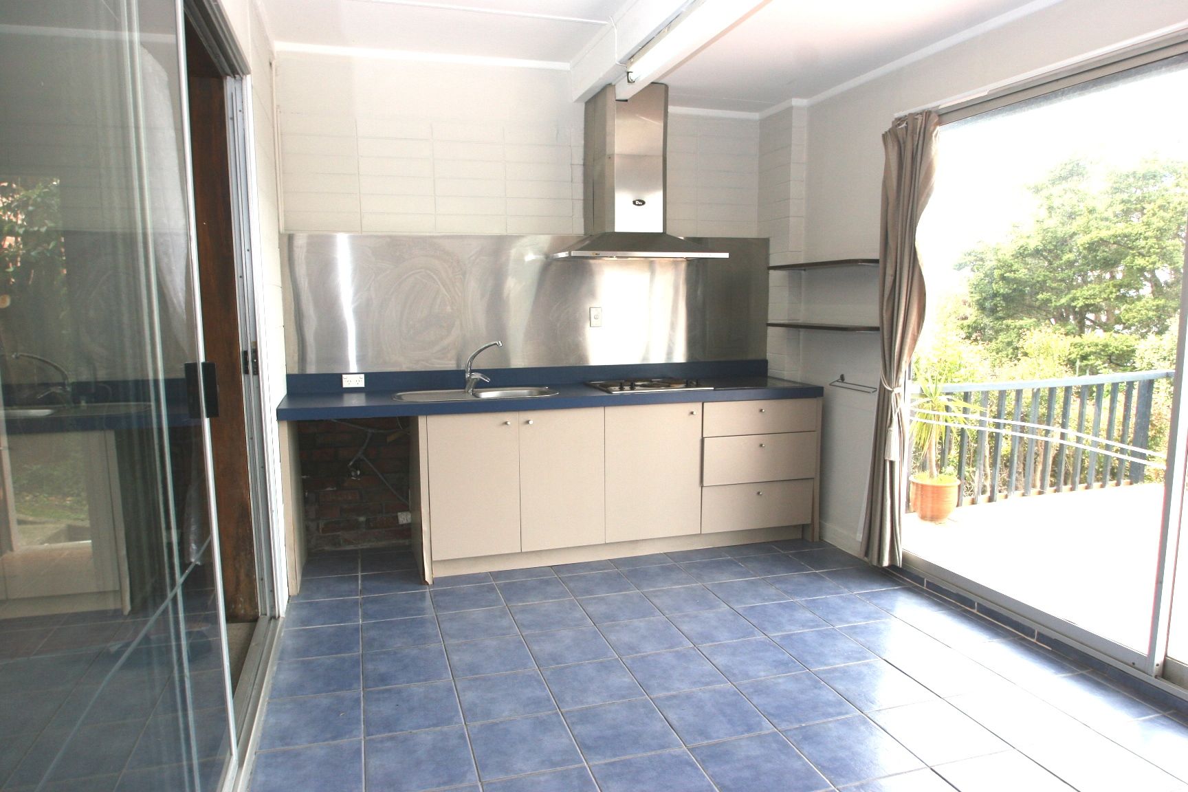19B Speedy Crescent, Hillcrest, North Shore City