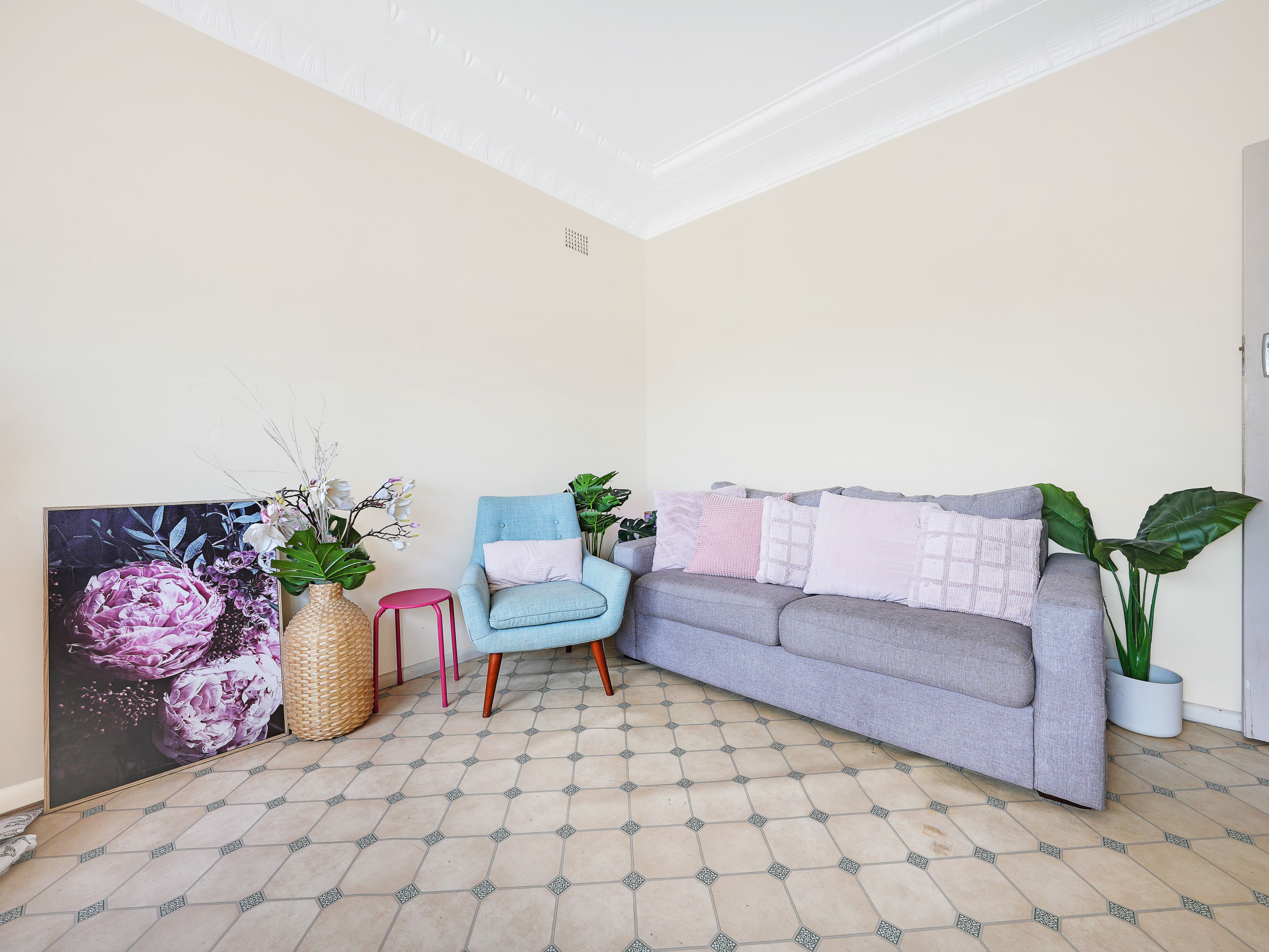 64 Lake Avenue, Cringila, NSW 2502