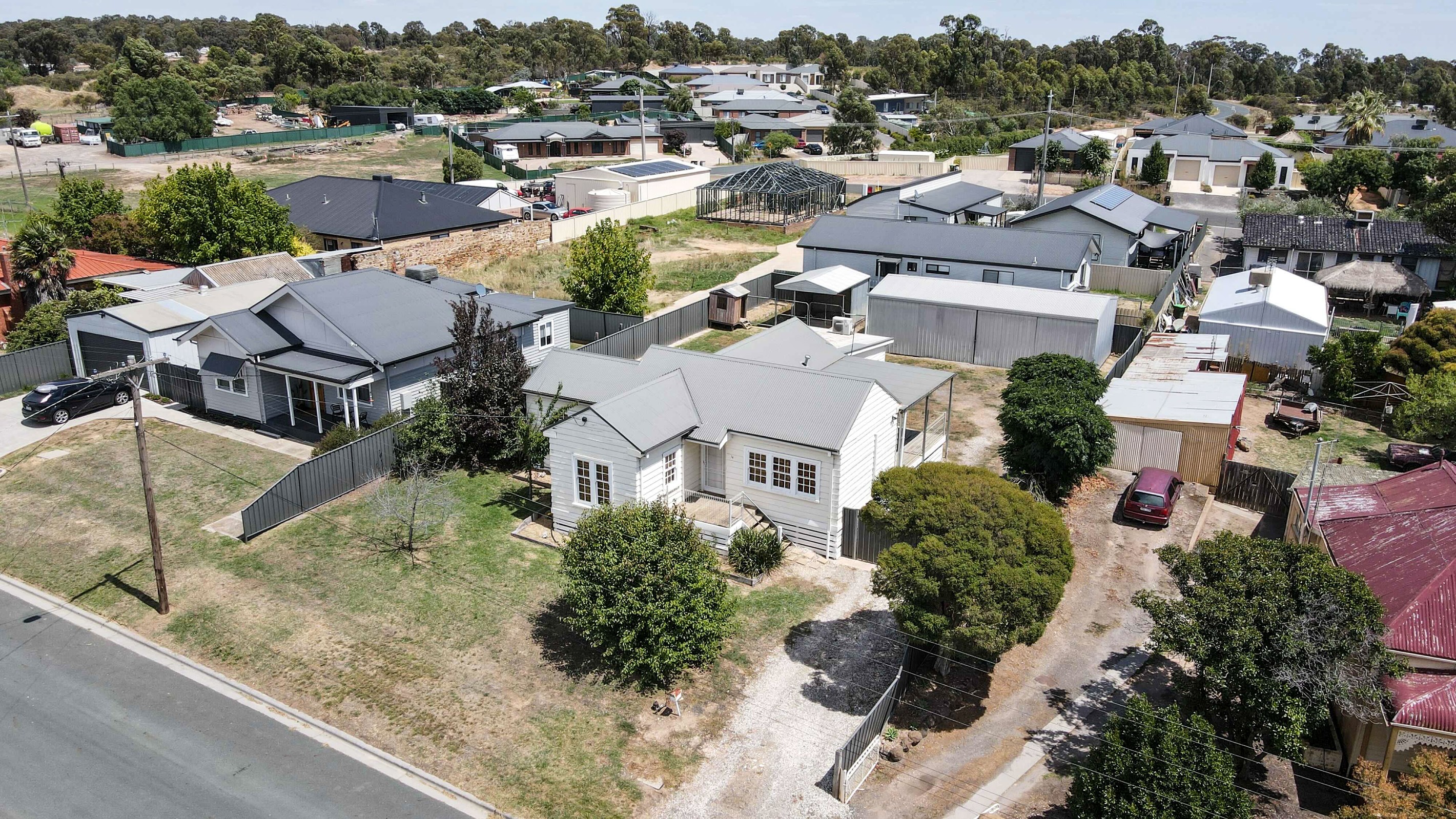 14 Walker Street, Long Gully, VIC 3550