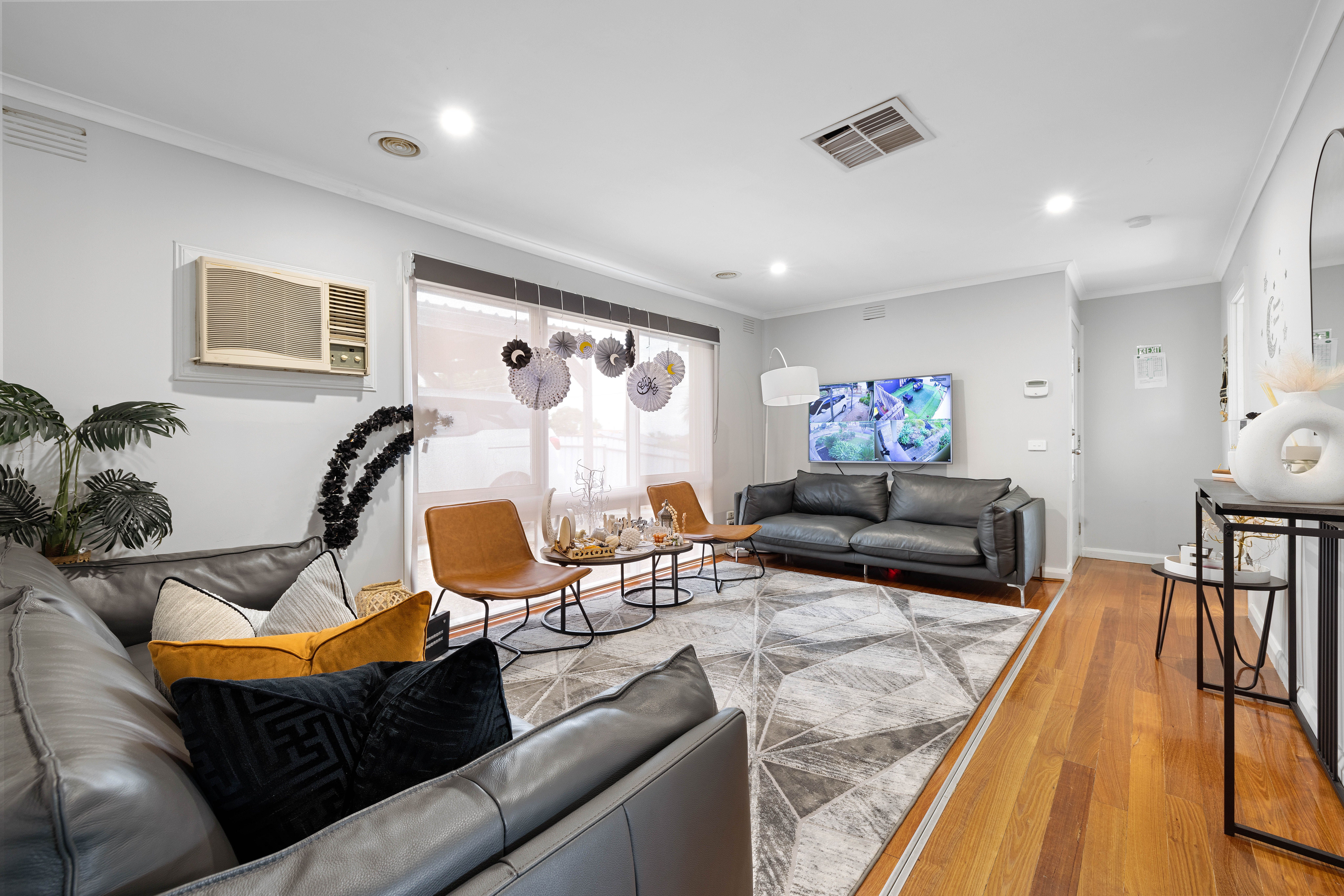 28 Rokewood Crescent, Meadow Heights, VIC 3048