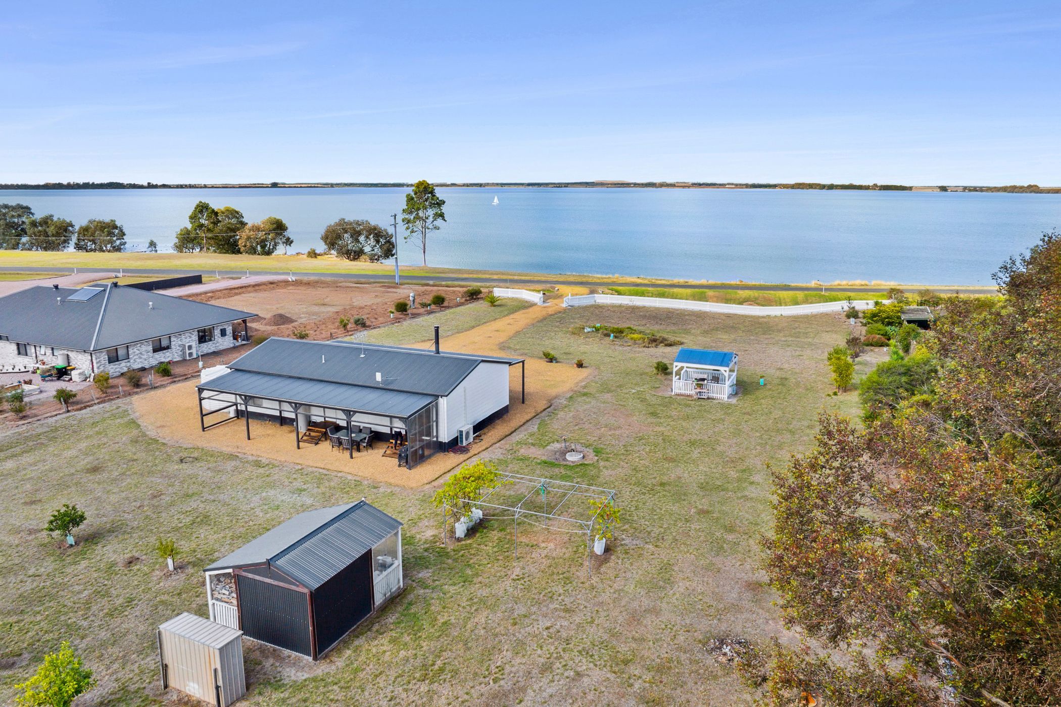 15 Frontage Road, Lake Bolac, VIC 3351 House for Sale Ray White Ararat