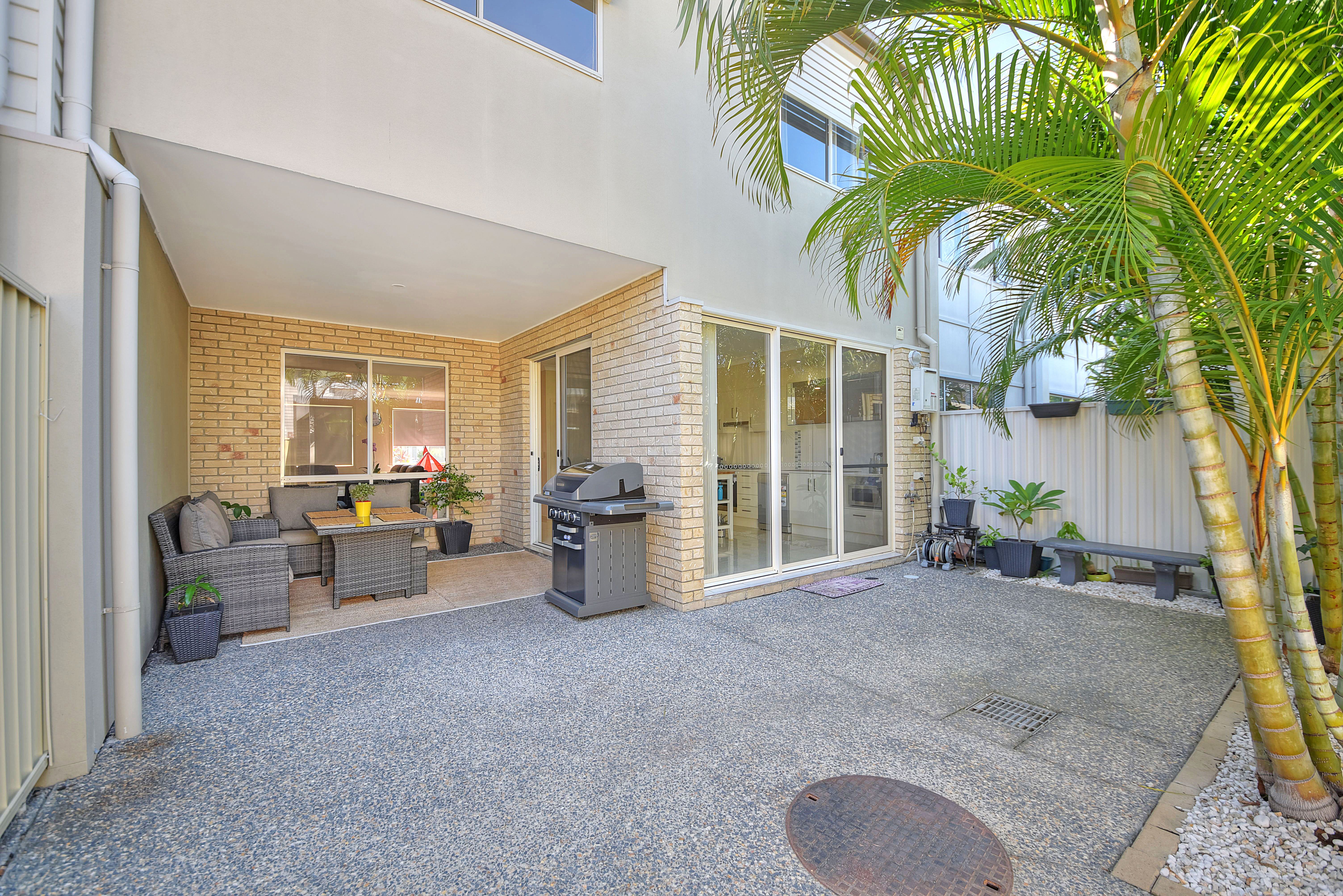 45 South Bay Drive, Varsity Lakes, QLD 4227