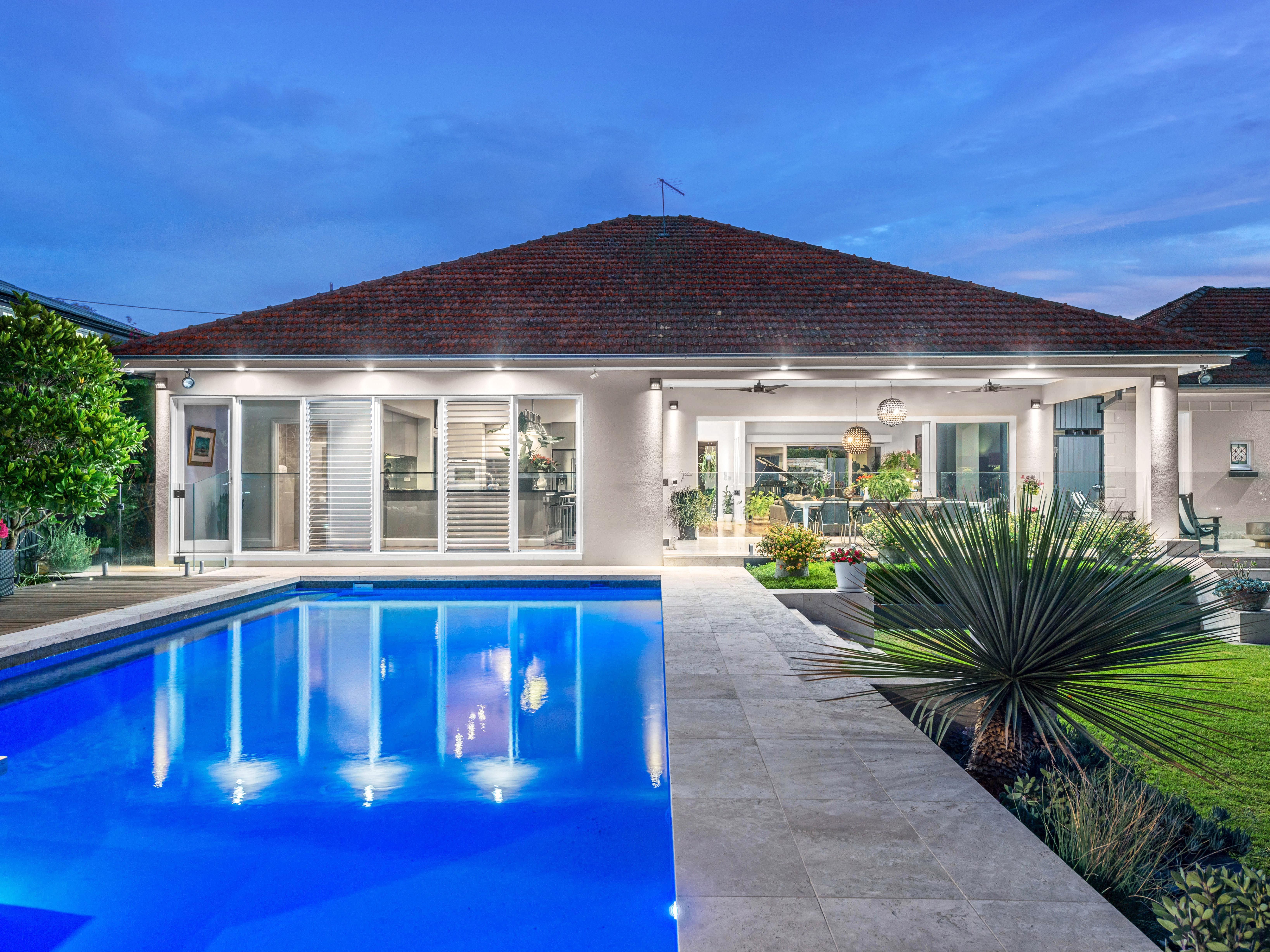 2 Rhyndarra Street, Yeronga, QLD 4104
