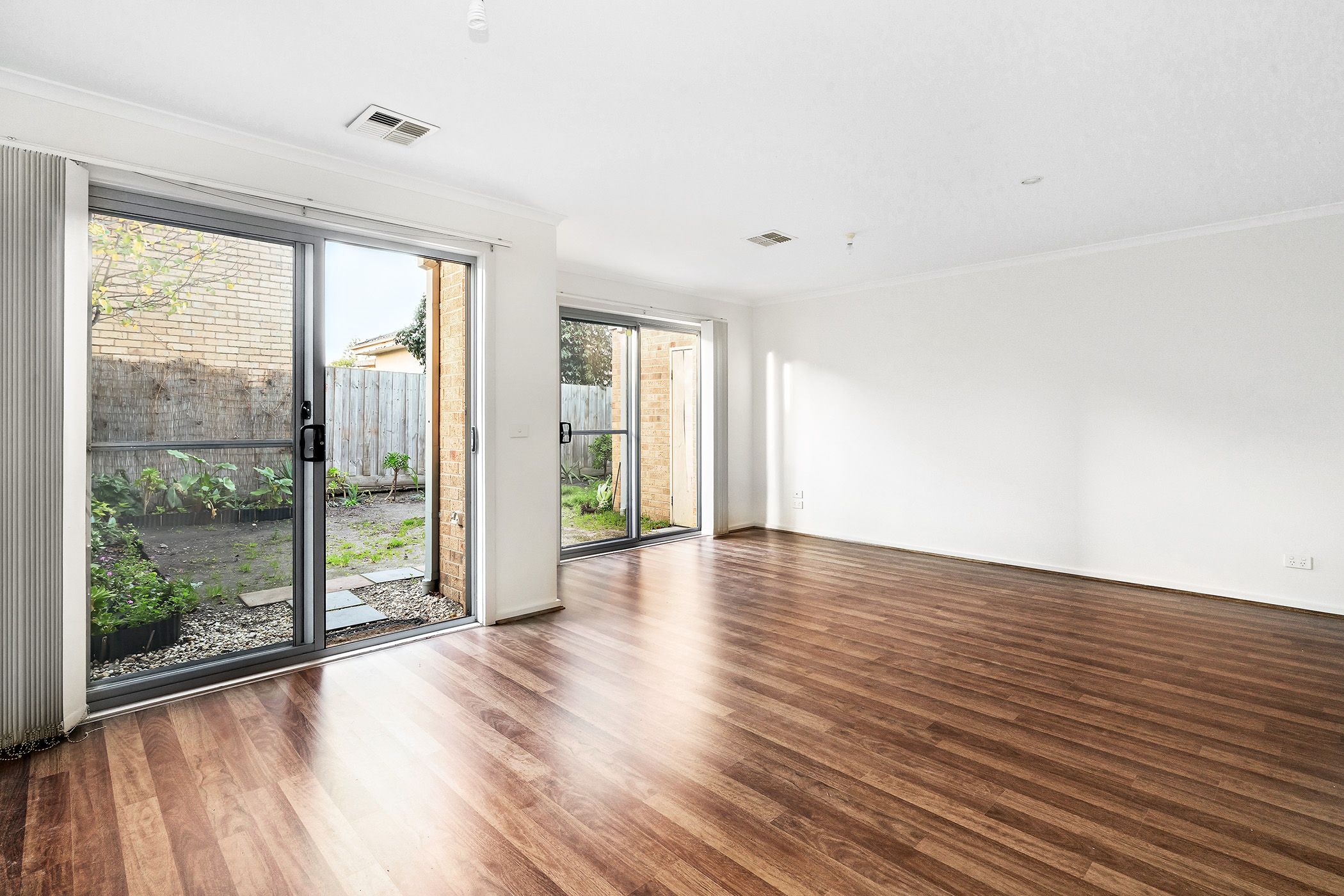 2/11 Petrie Street, Frankston, VIC 3199
