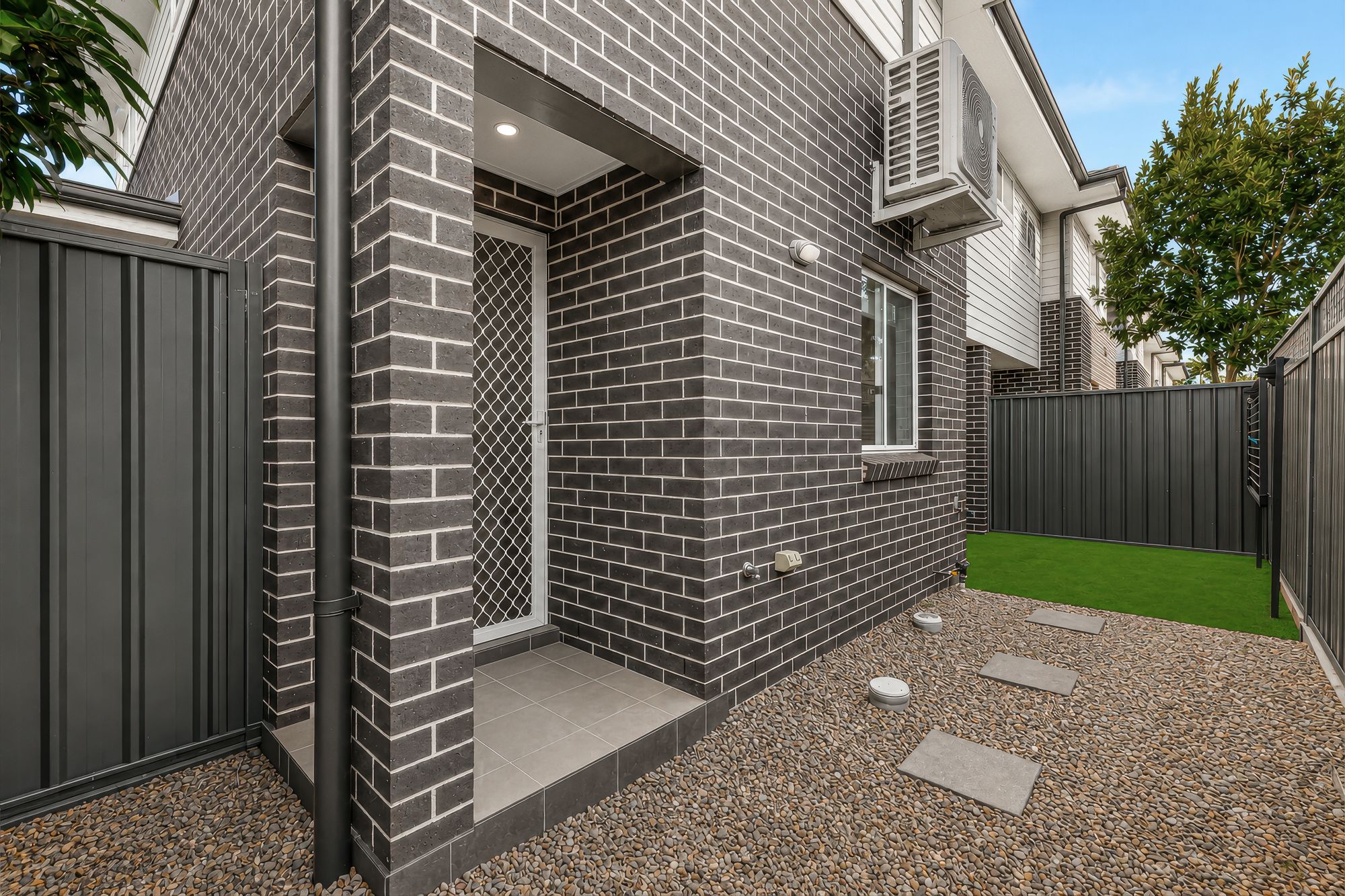 1/16 Morris Street — photo 11 of 15