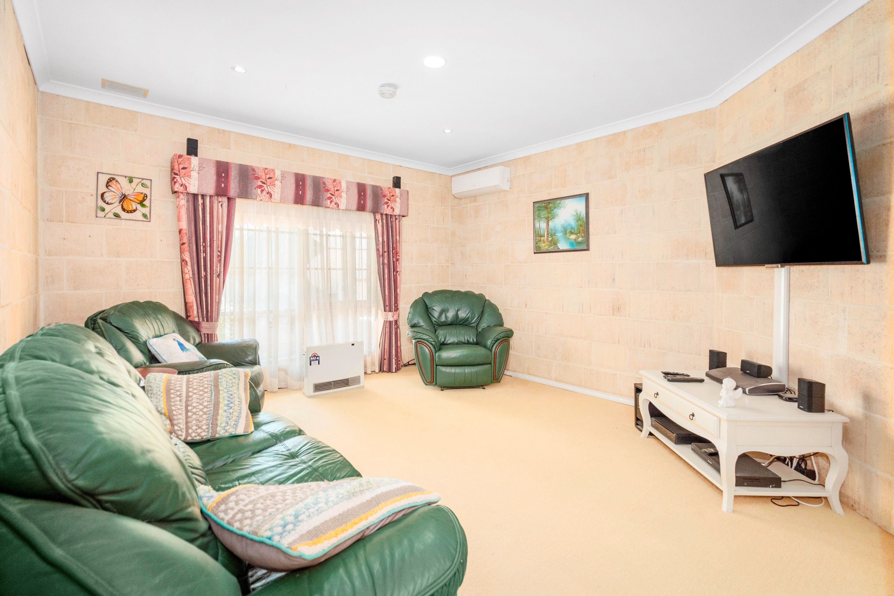 6 Torquay Place — photo 6 of 16