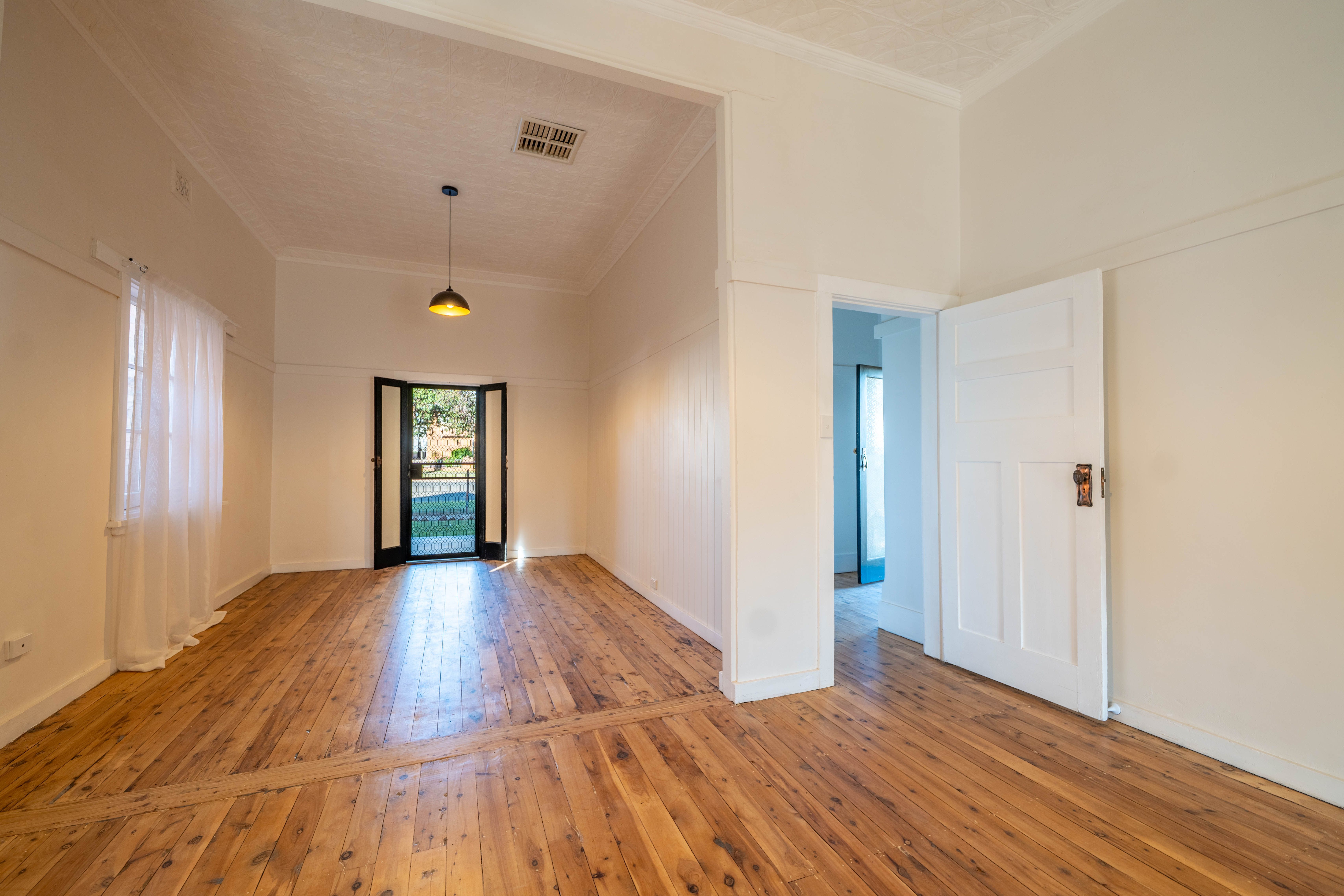 18 Phillip Street — photo 6 of 17