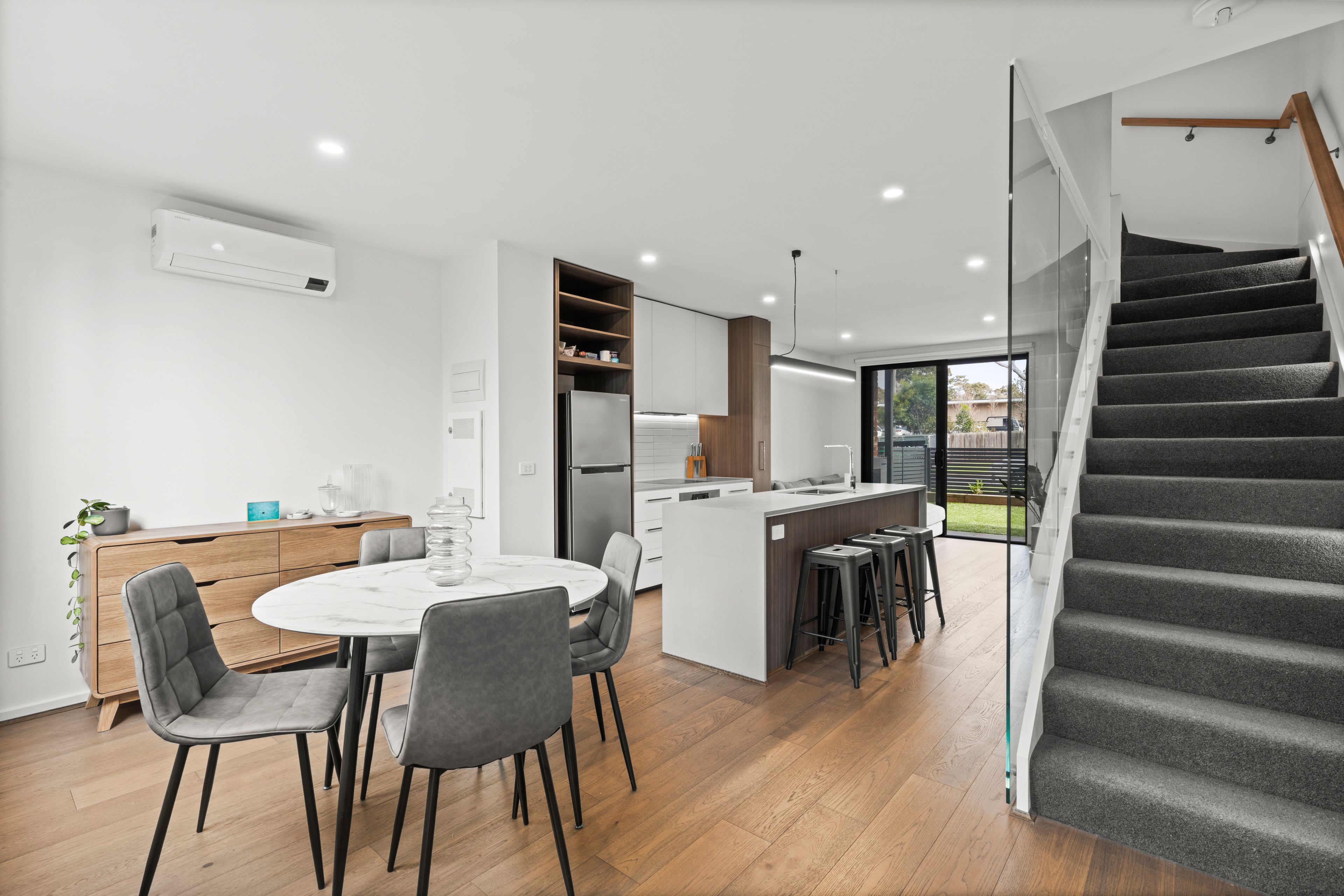 2/150 Pigdons Road — photo 4 of 12