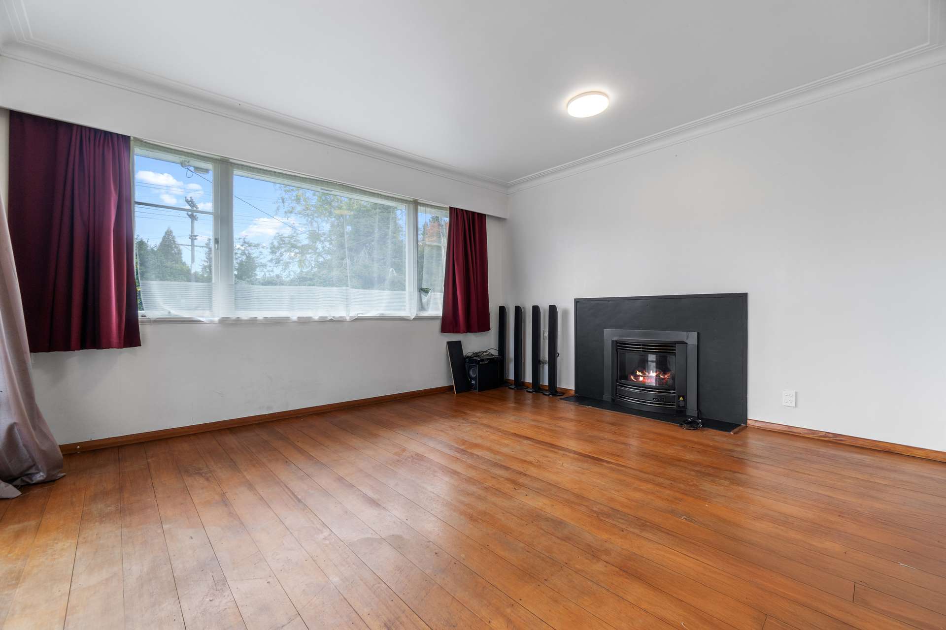 475 Mutu Street photo 2