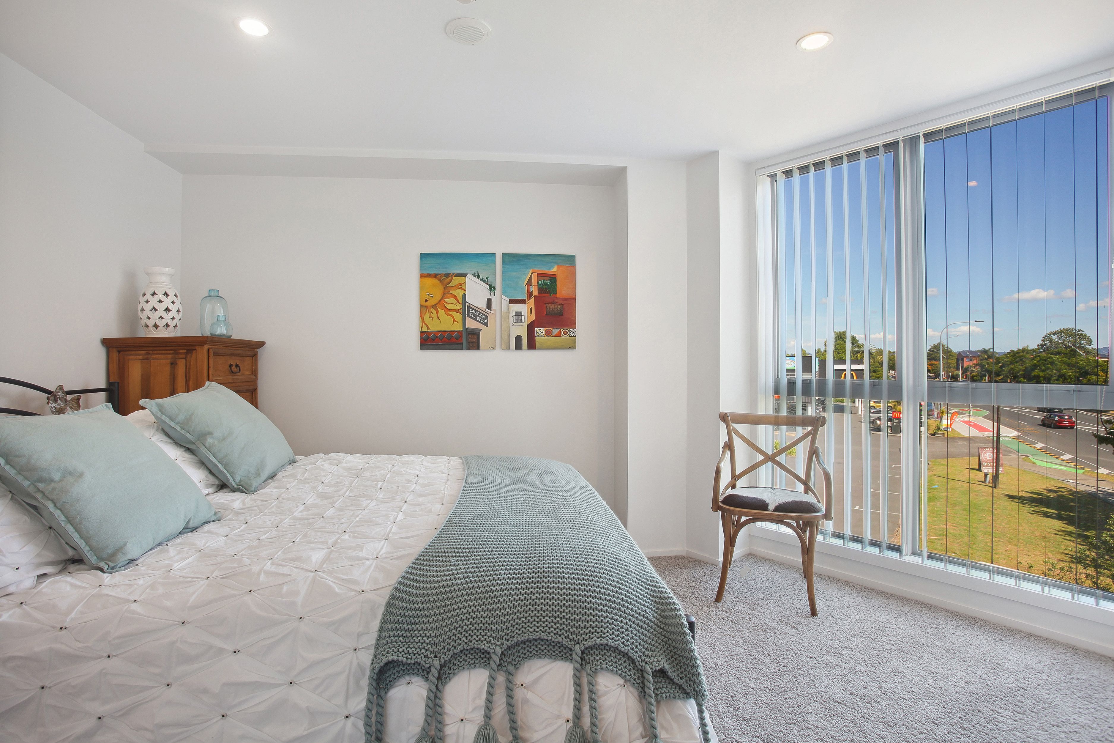 2A/84 Gunner Drive, Te Atatu Peninsula, Waitakere City