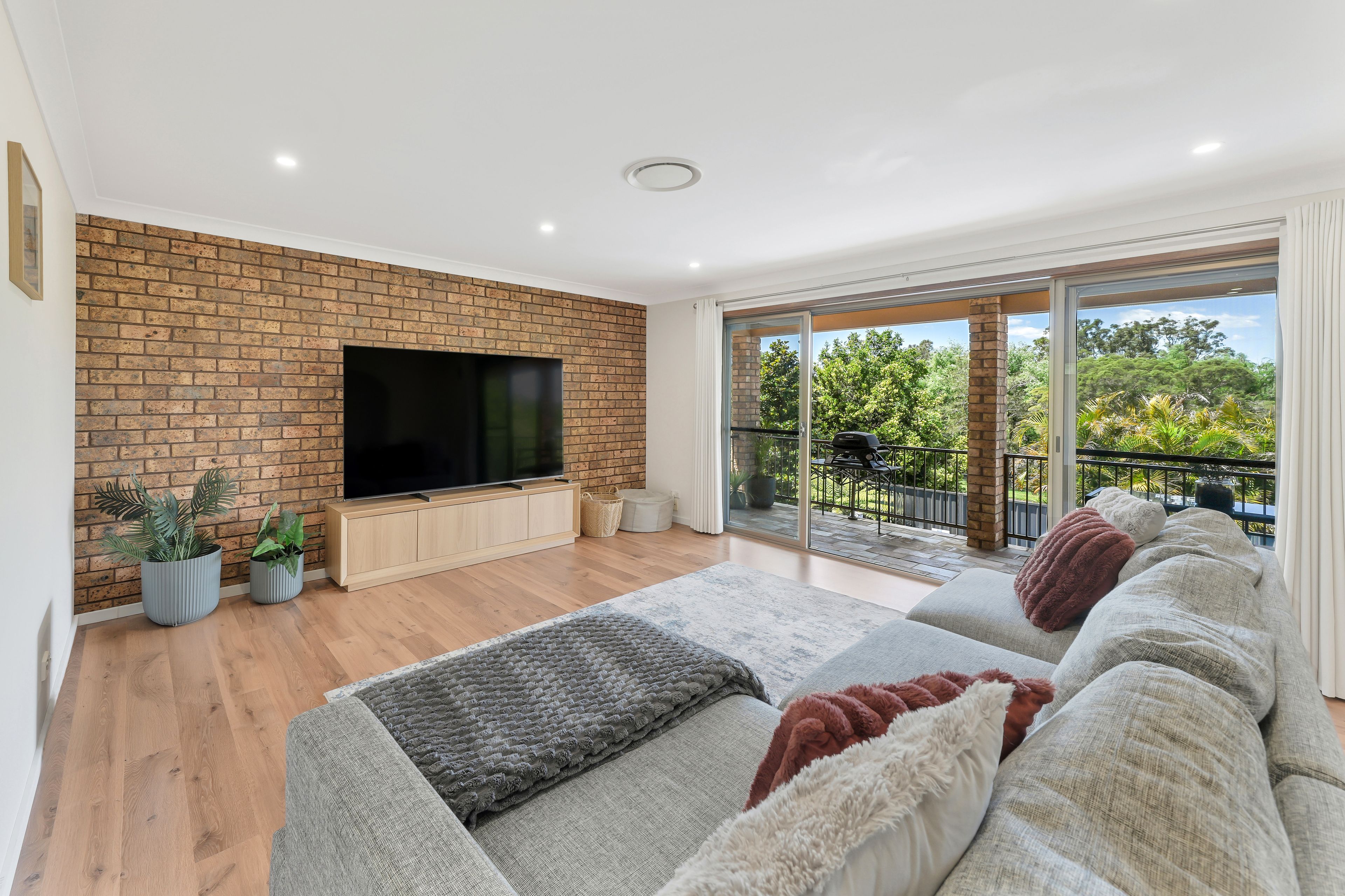 5 Benjamin Close — photo 4 of 24